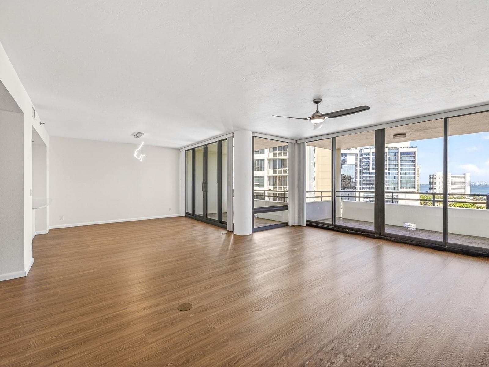Condominium at 1255 N GULFSTREAM AVE #1101, SARASOTA, photo 9 of 100