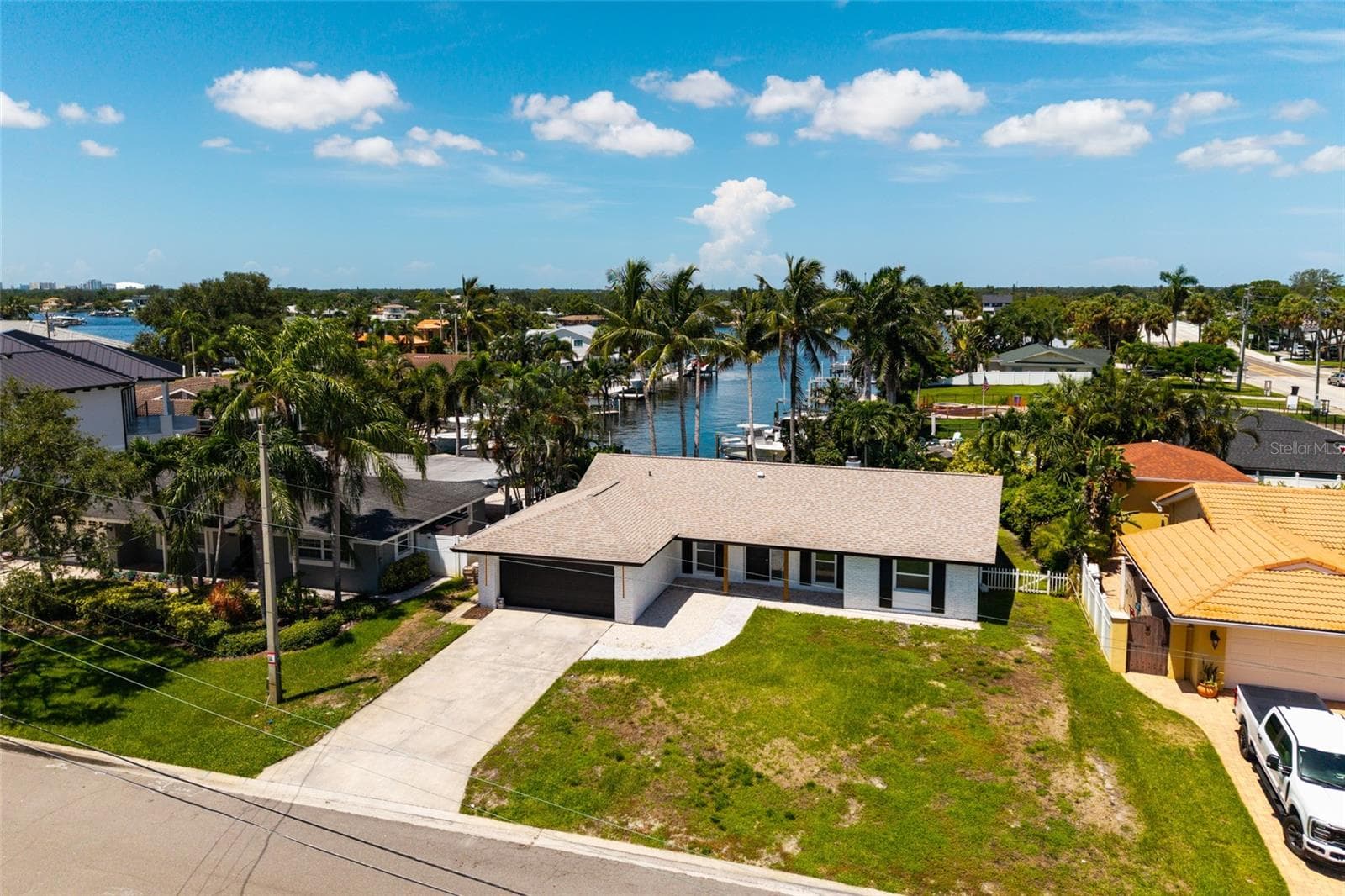 Single Family Residence at 3960 13TH WAY NE, ST PETERSBURG, photo 5 of 51
