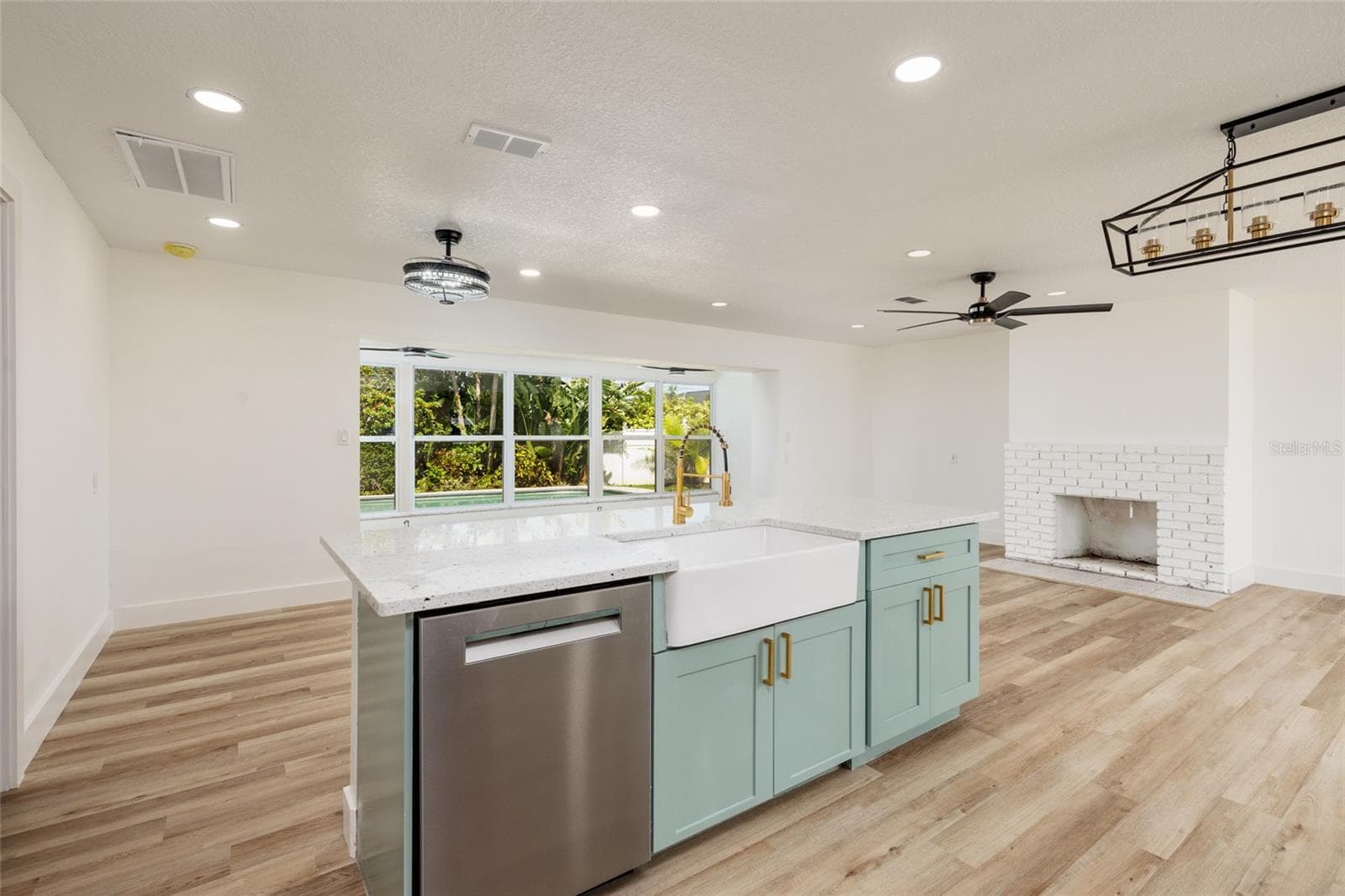 Single Family Residence at 3960 13TH WAY NE, ST PETERSBURG, photo 17 of 51