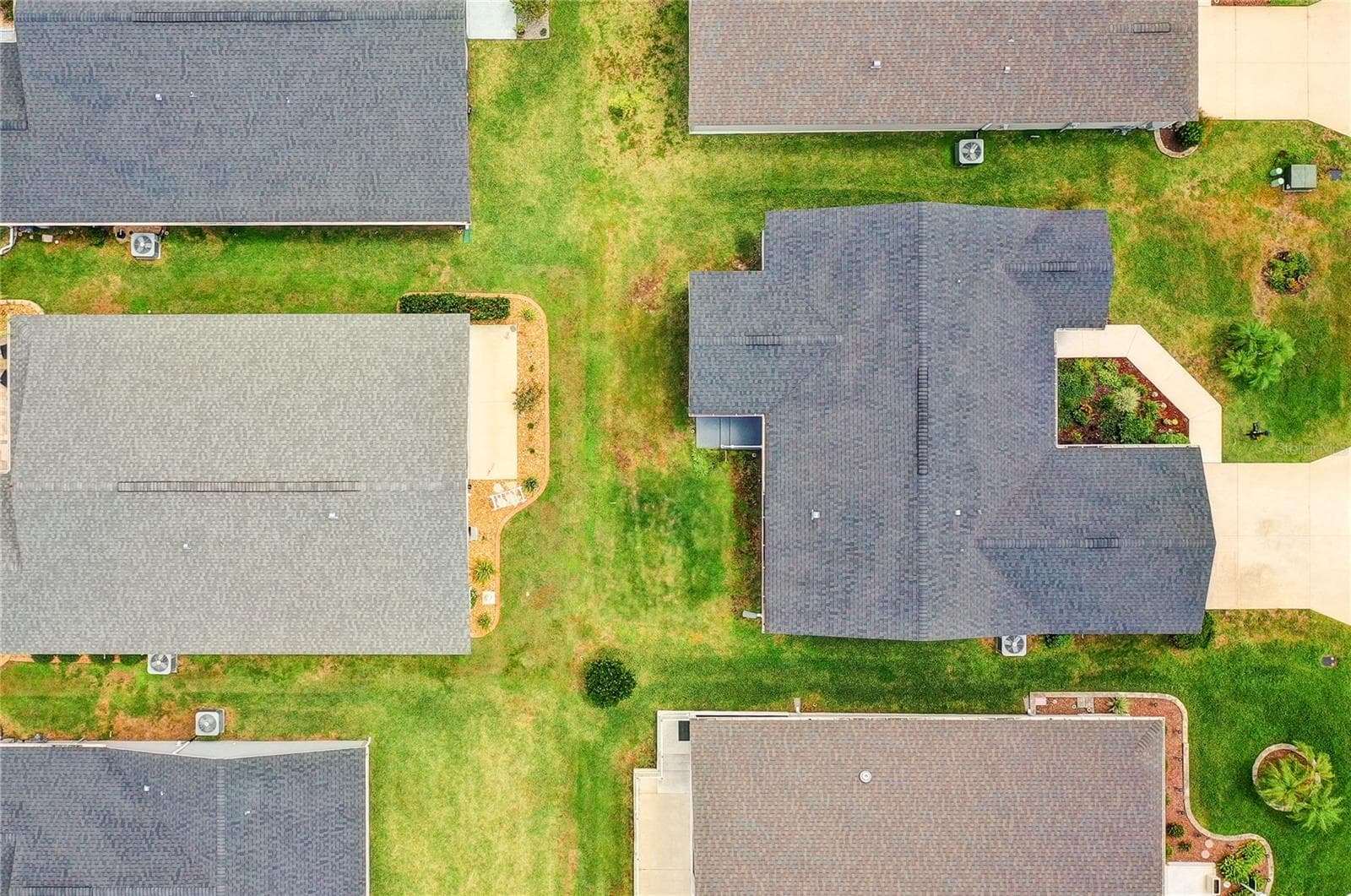Single Family Residence at 301 KLAMUT CT, THE VILLAGES, photo 35 of 38