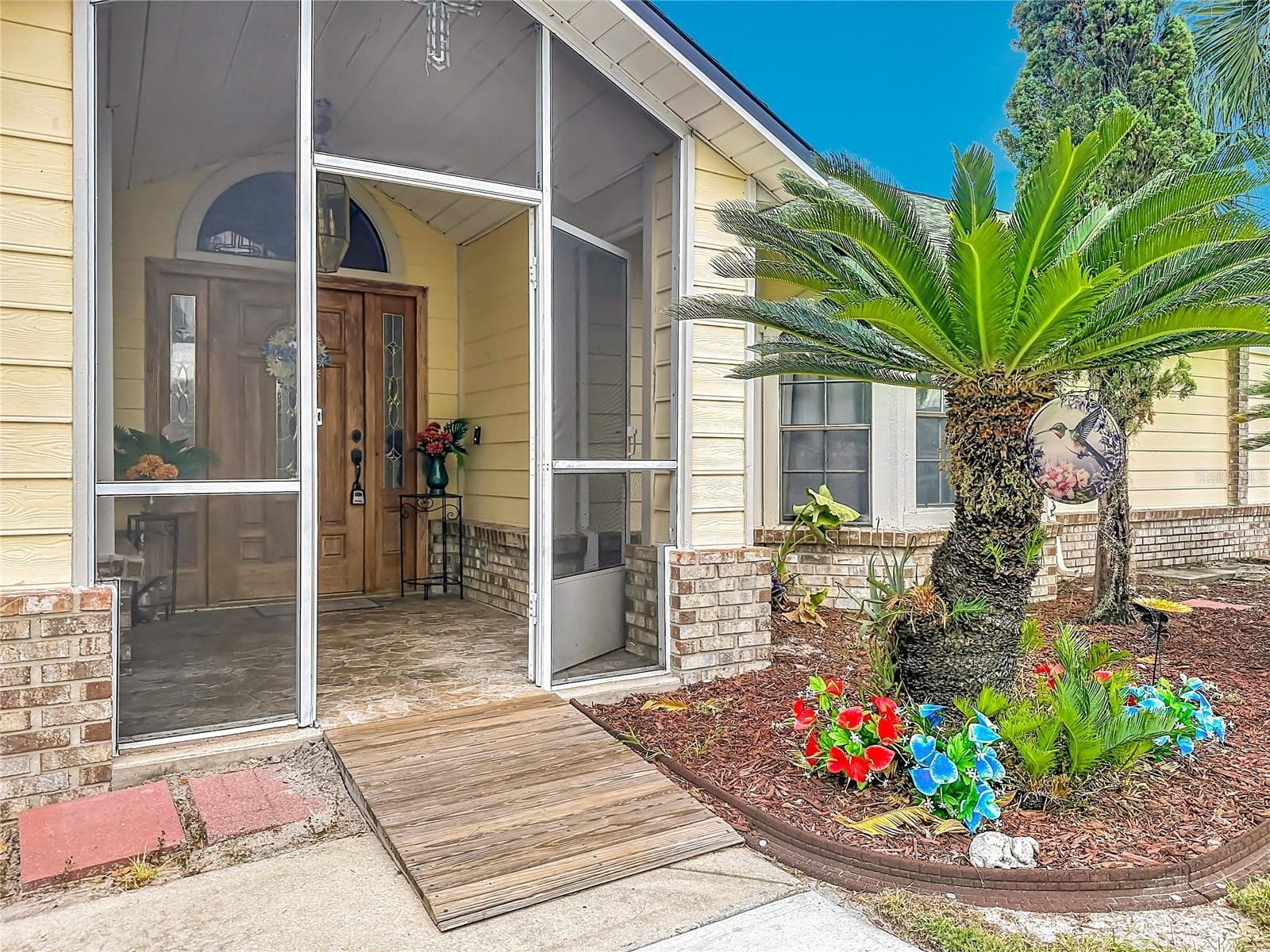 Single Family Residence at 1406 KINGSTON WAY, KISSIMMEE, photo 2 of 64
