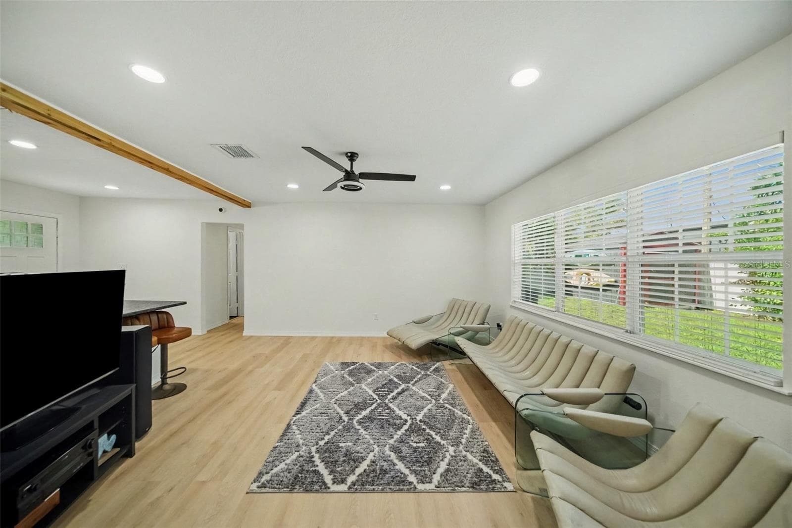 Single Family Residence at 4636 W BAY COURT AVE, TAMPA, photo 6 of 30