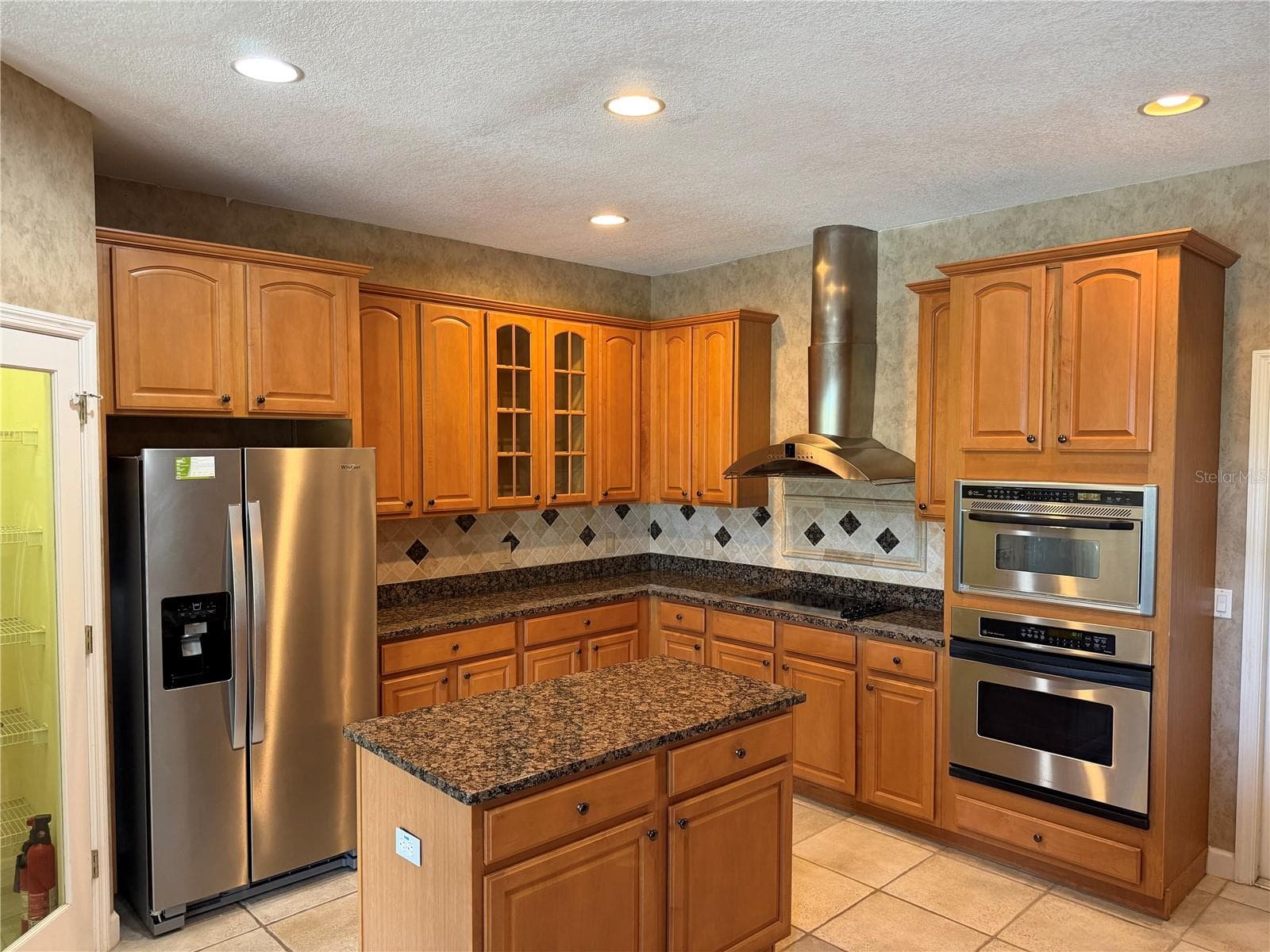 Single Family Residence at 9609 WESTOVER CLUB CIR, WINDERMERE, photo 2 of 40