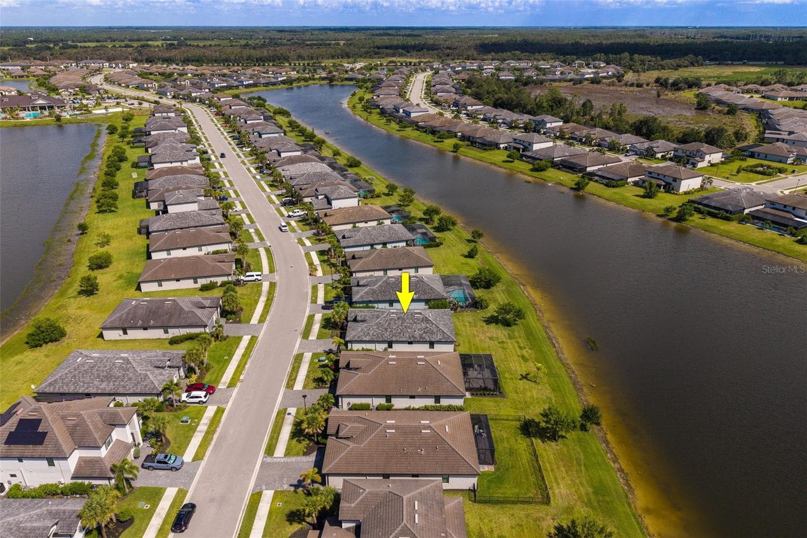 Single Family Residence at 13845 PINE LODGE LN, FORT MYERS, photo 2 of 47