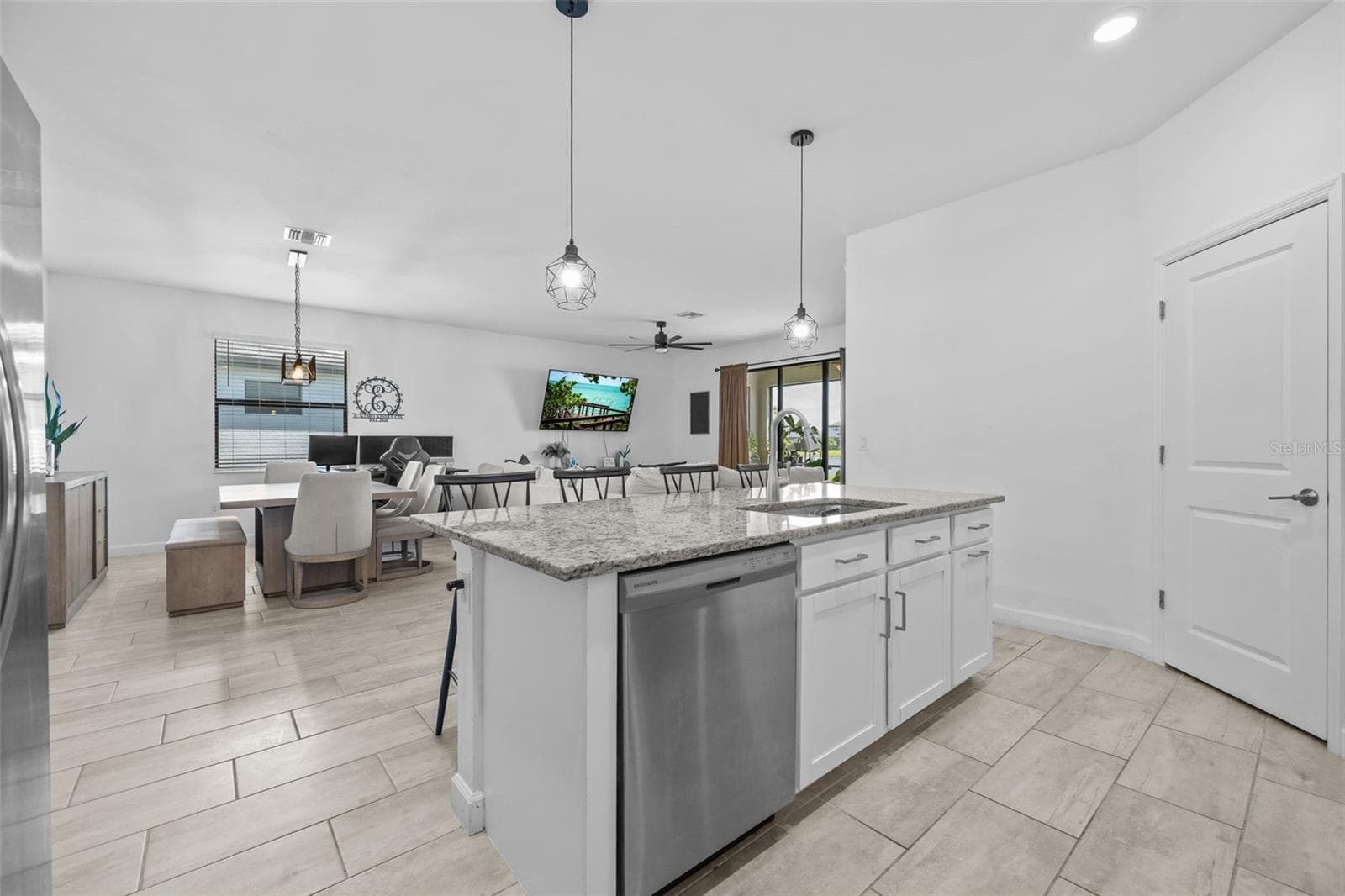 Single Family Residence at 13845 PINE LODGE LN, FORT MYERS, photo 18 of 47
