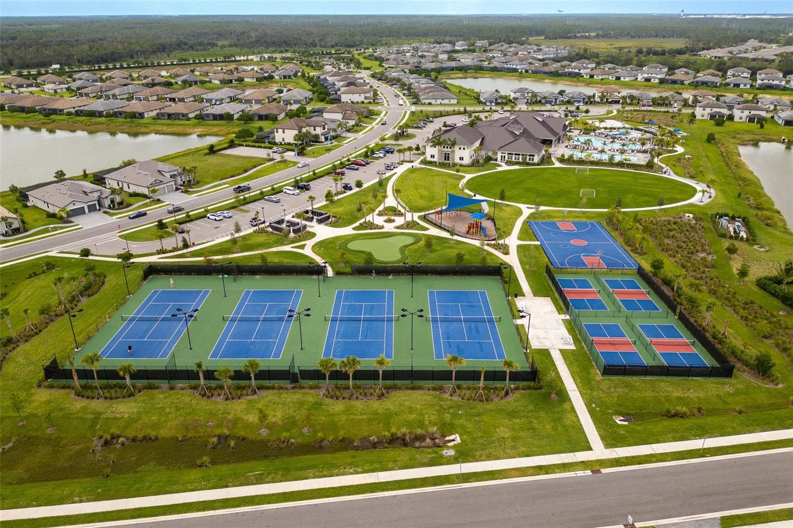 Single Family Residence at 13845 PINE LODGE LN, FORT MYERS, photo 43 of 47