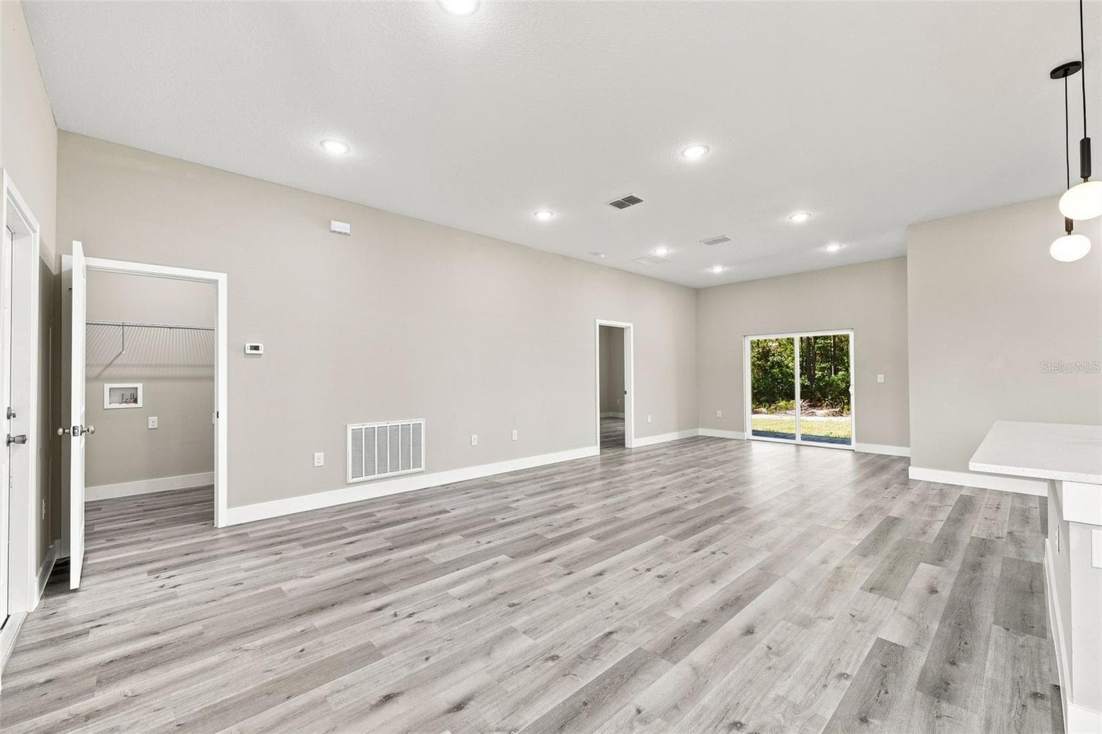 Single Family Residence at 748 MARION OAKS MNR, OCALA, photo 10 of 37