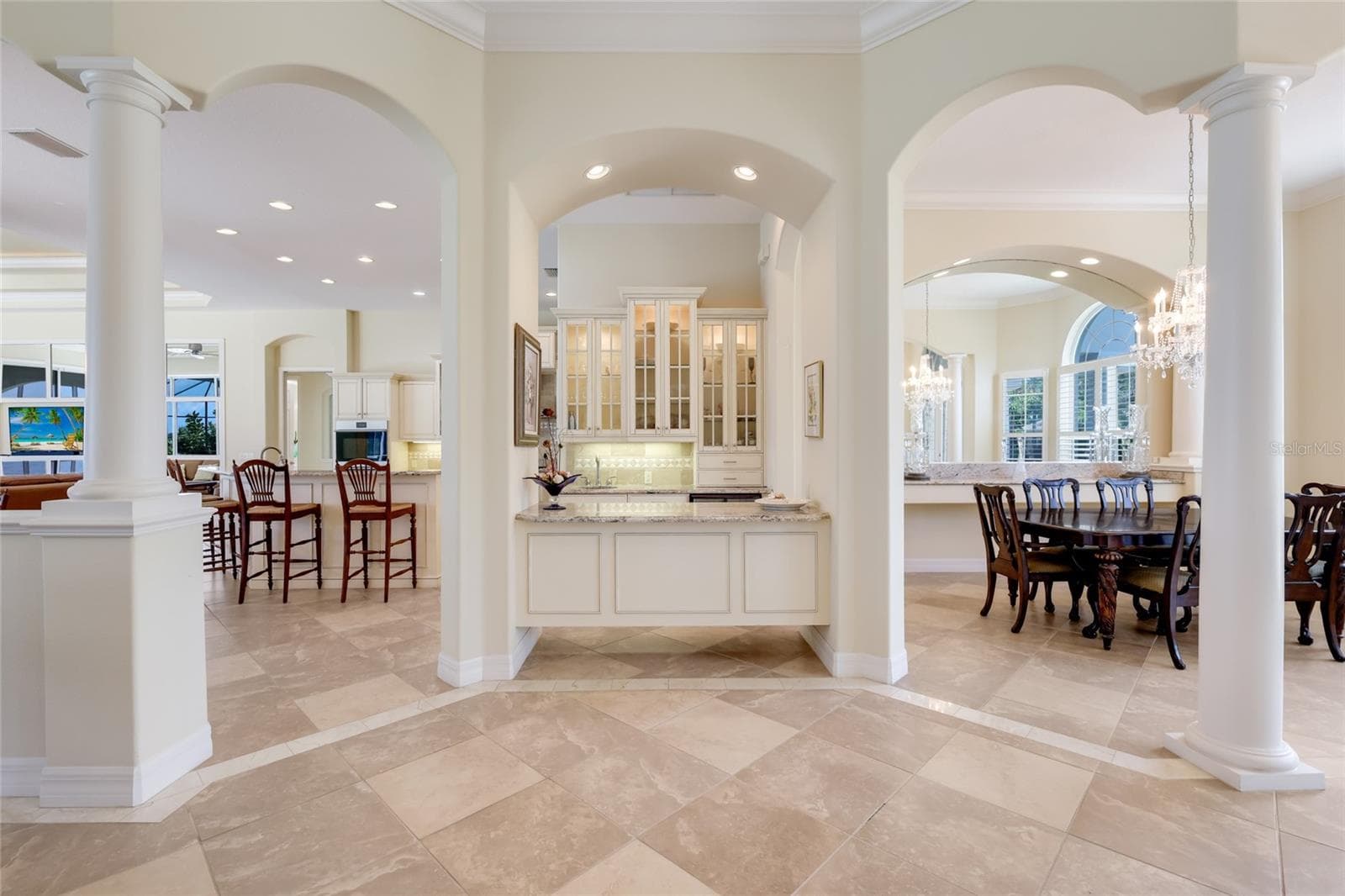 Single Family Residence at 5904 RIVERVIEW BLVD, BRADENTON, photo 13 of 52