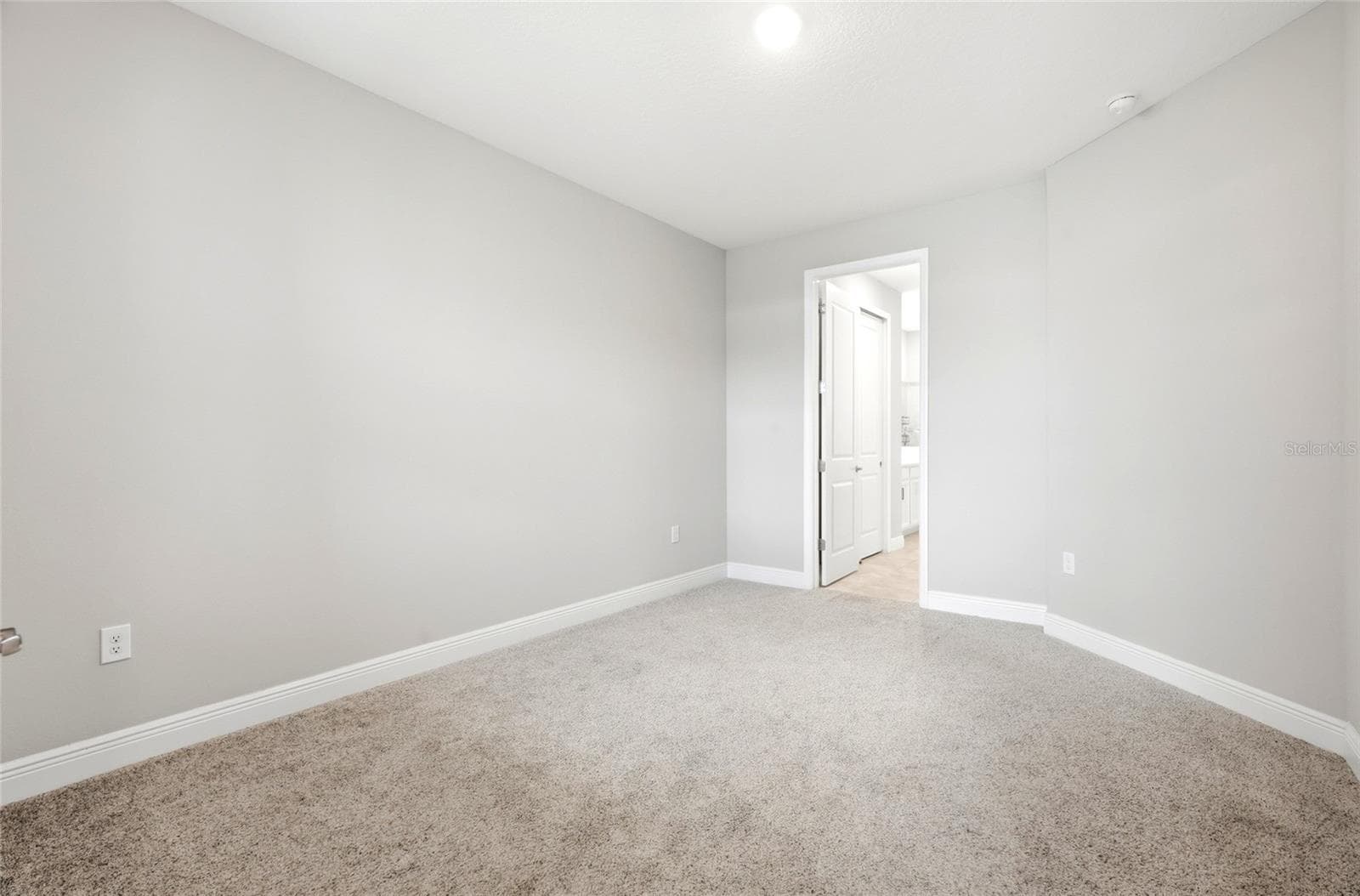 Townhouse at 5282 NEIL DR, ST PETERSBURG, photo 34 of 50