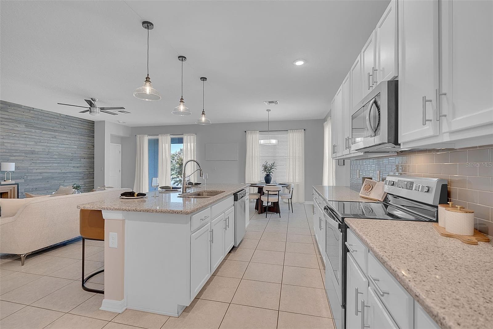Single Family Residence at 4505 WINDY HAMMOCK WAY, PALMETTO, photo 16 of 45