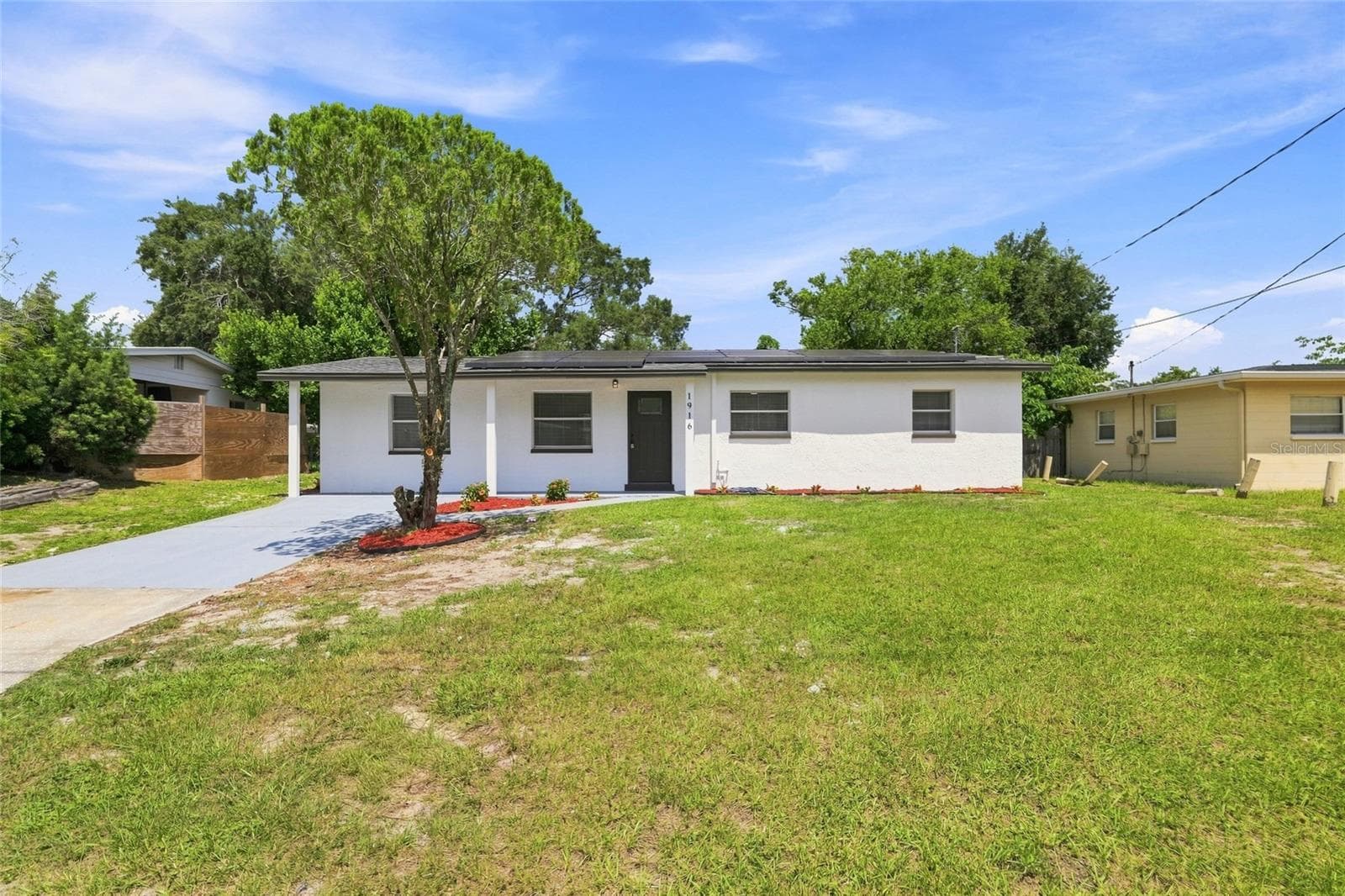 Single Family Residence at 1916 MARVY AVE, TAMPA, photo 2 of 34