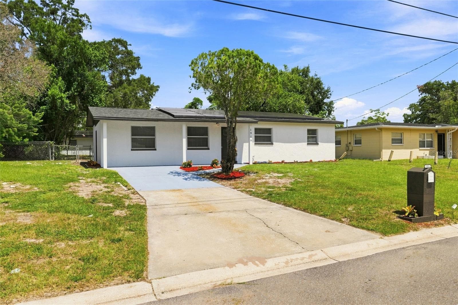 Single Family Residence at 1916 MARVY AVE, TAMPA, photo 3 of 34