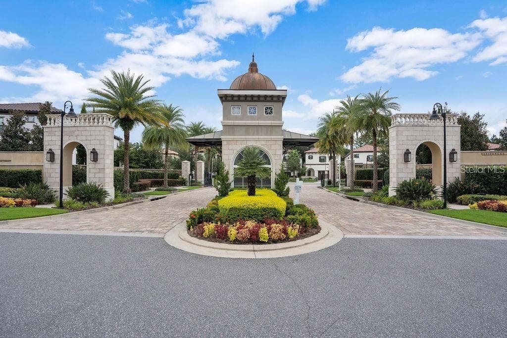 Dellagio Gated Community - 8449 VIA VITTORIA WAY, ORLANDO