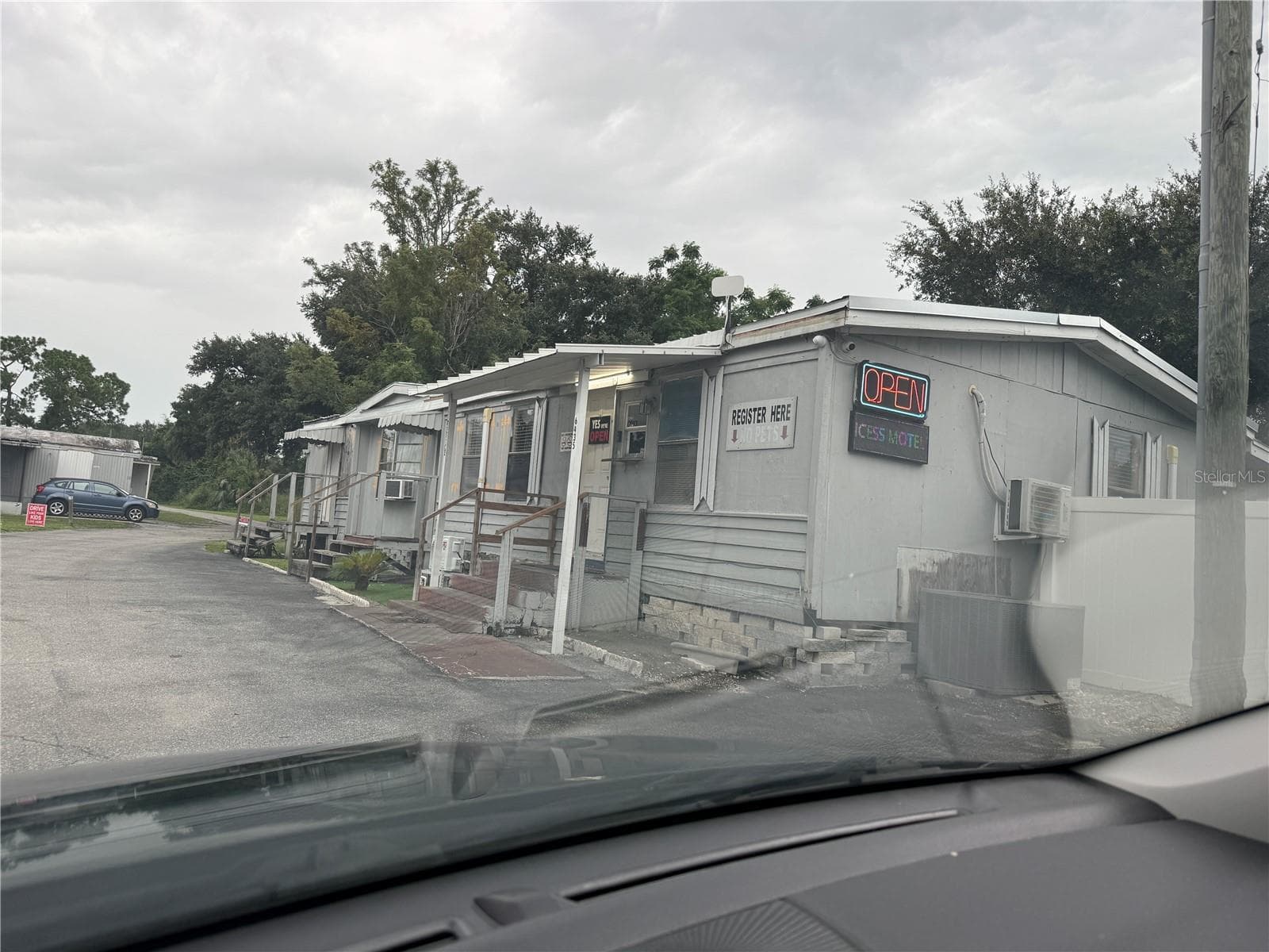 OFFICE - 6435 W HILLSBOROUGH AVE, TAMPA