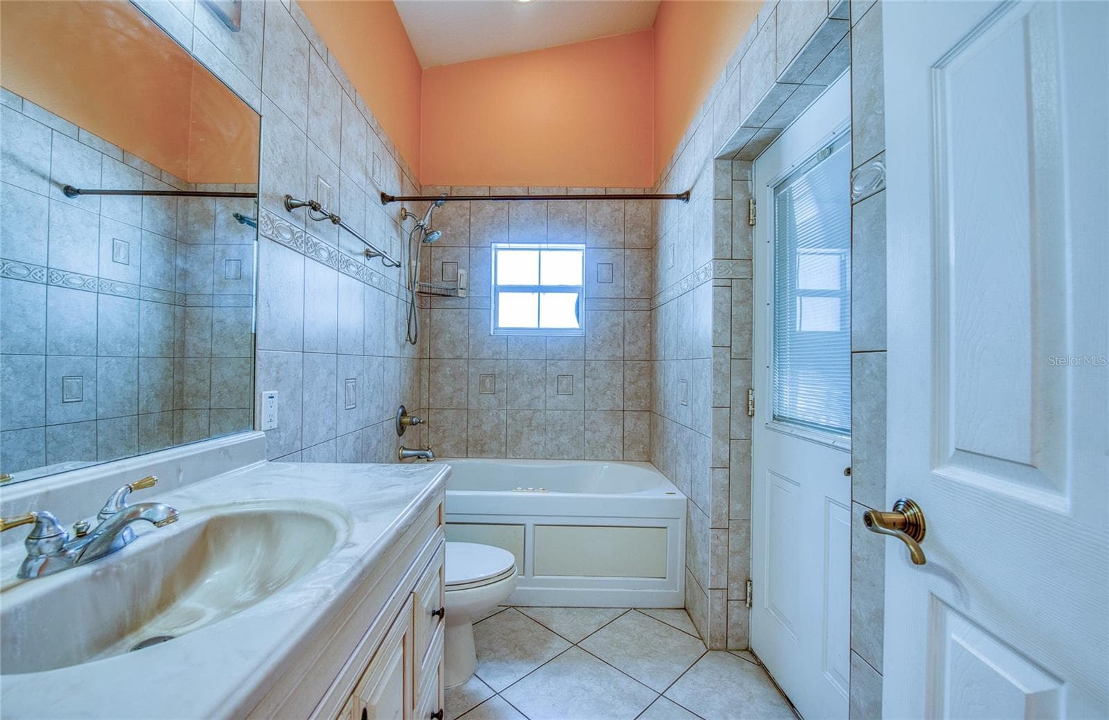 Bathroom 2. (1) - 1150 OAKWOOD DR, DUNEDIN