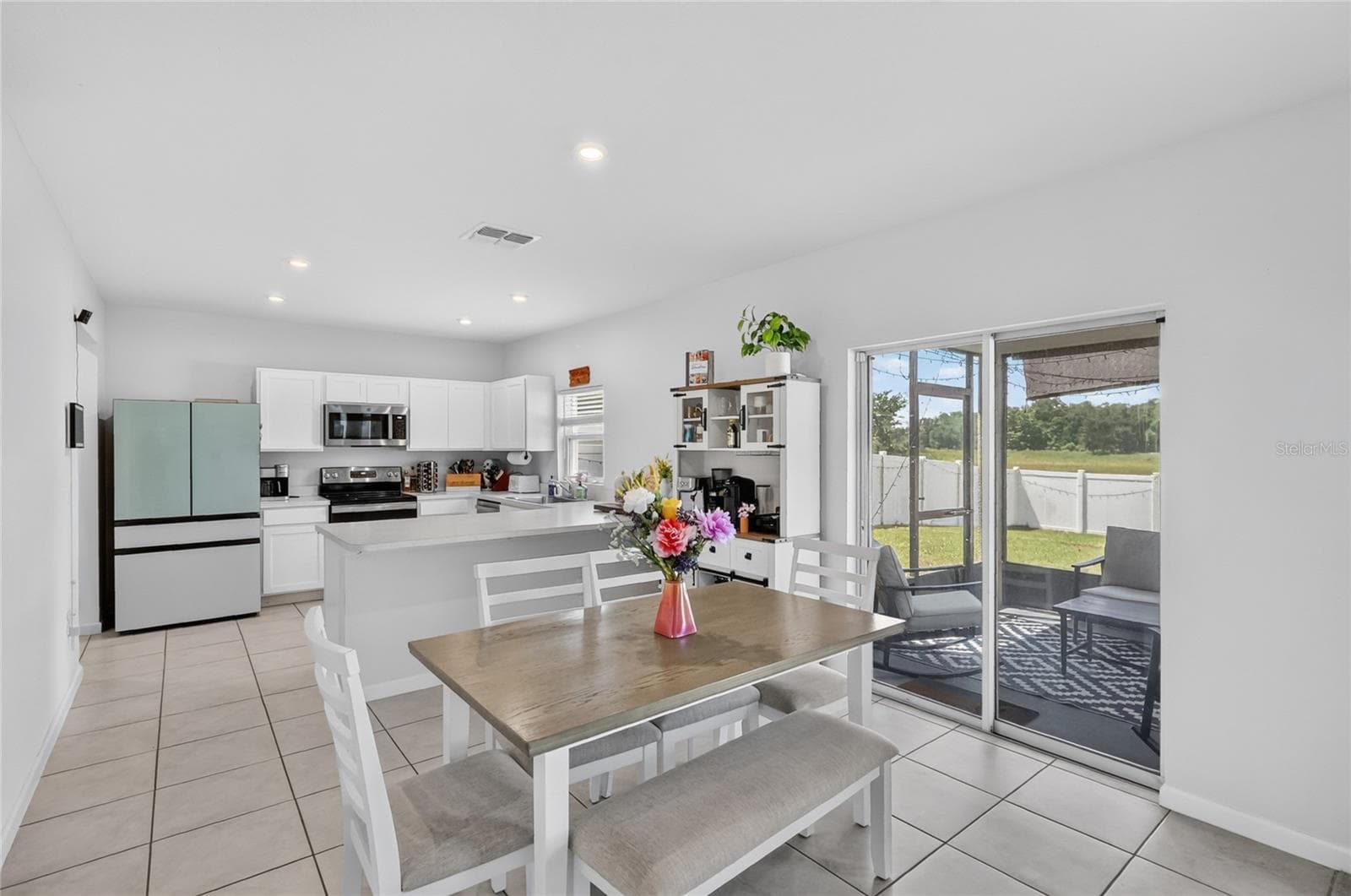Single Family Residence at 662 EAGLE LANDING BLVD, WINTER HAVEN, photo 18 of 53