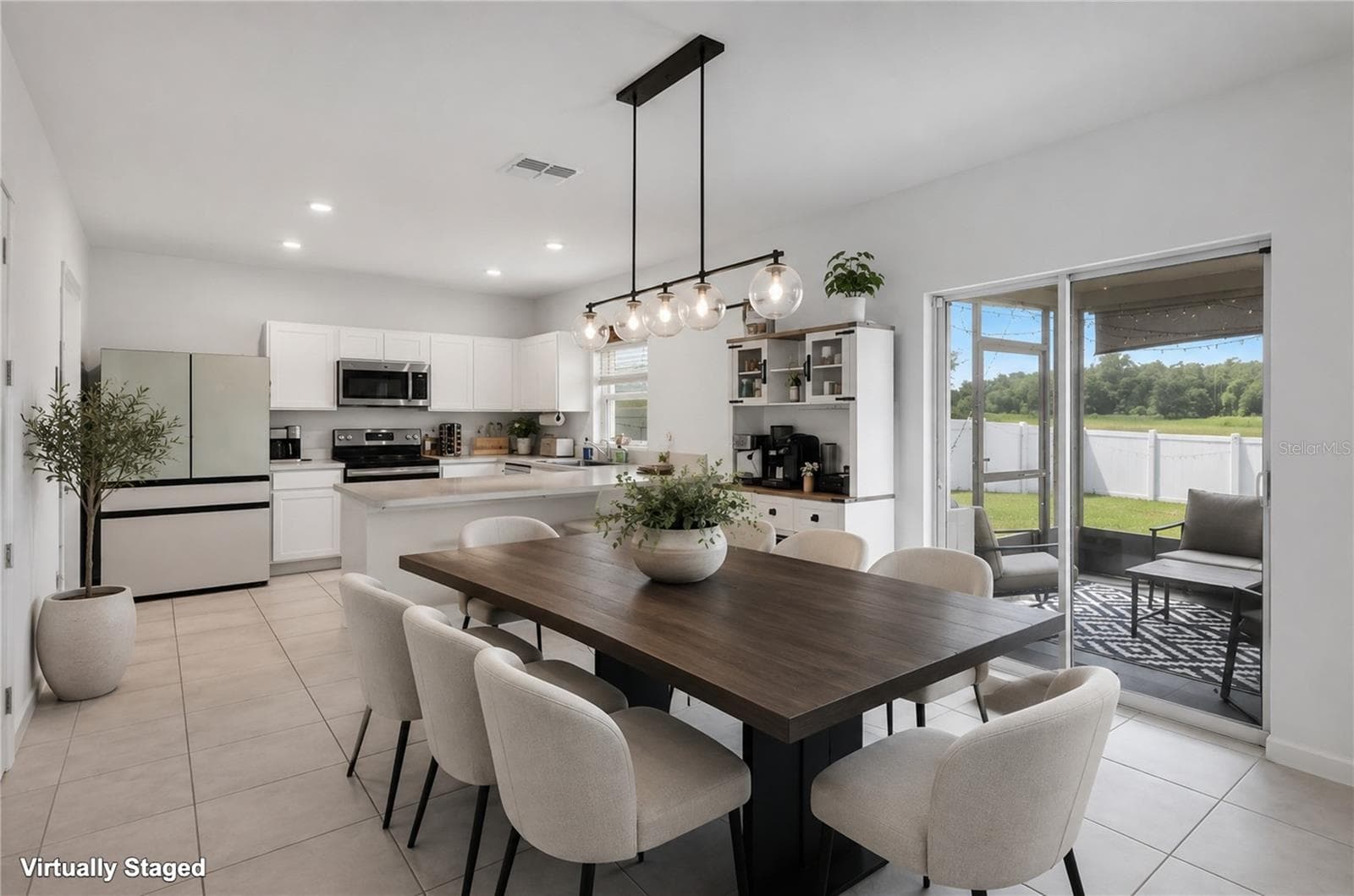 Single Family Residence at 662 EAGLE LANDING BLVD, WINTER HAVEN, photo 19 of 53