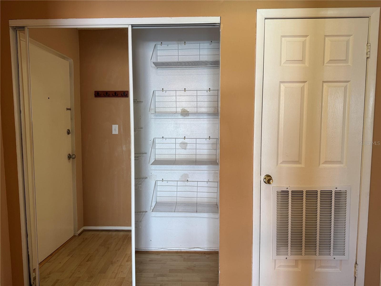 Condominium at 8542 10TH ST N #C, ST PETERSBURG, photo 19 of 22