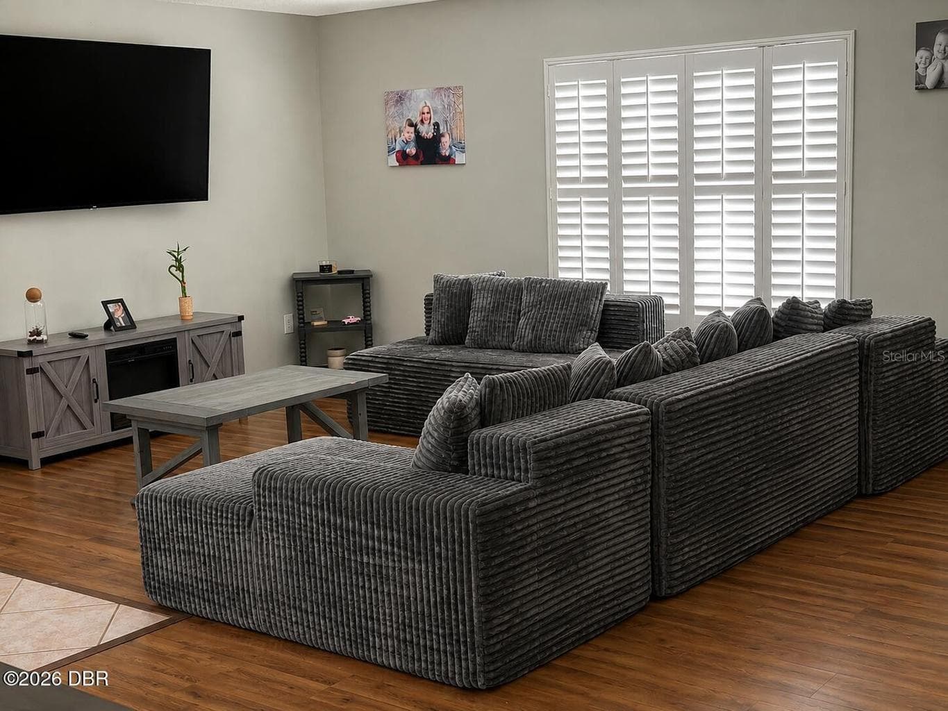 Living Room - 31109 DEAL DR, MOUNT PLYMOUTH