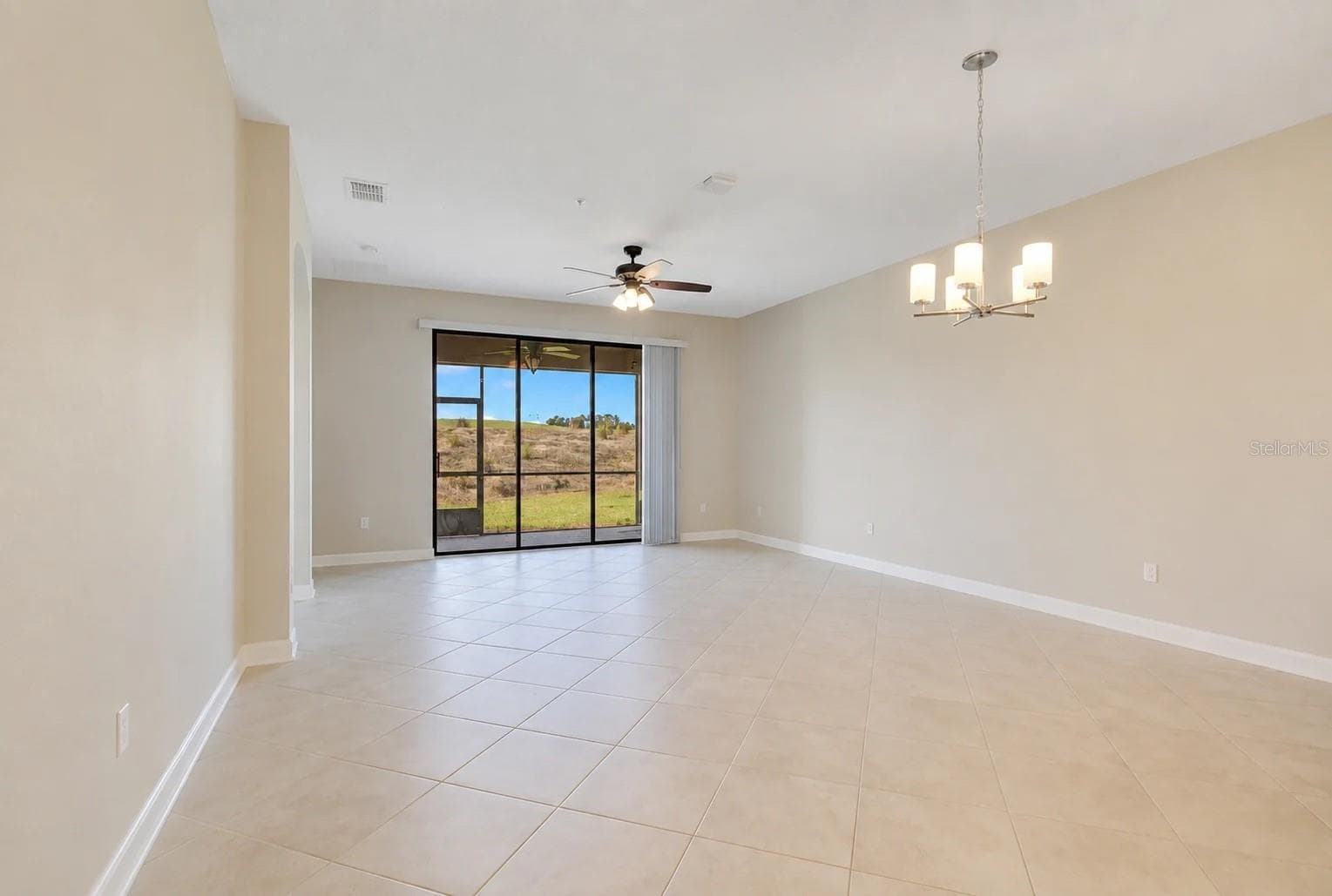 Condominium at 9044 AZALEA SANDS LN #9044, DAVENPORT, photo 5 of 20