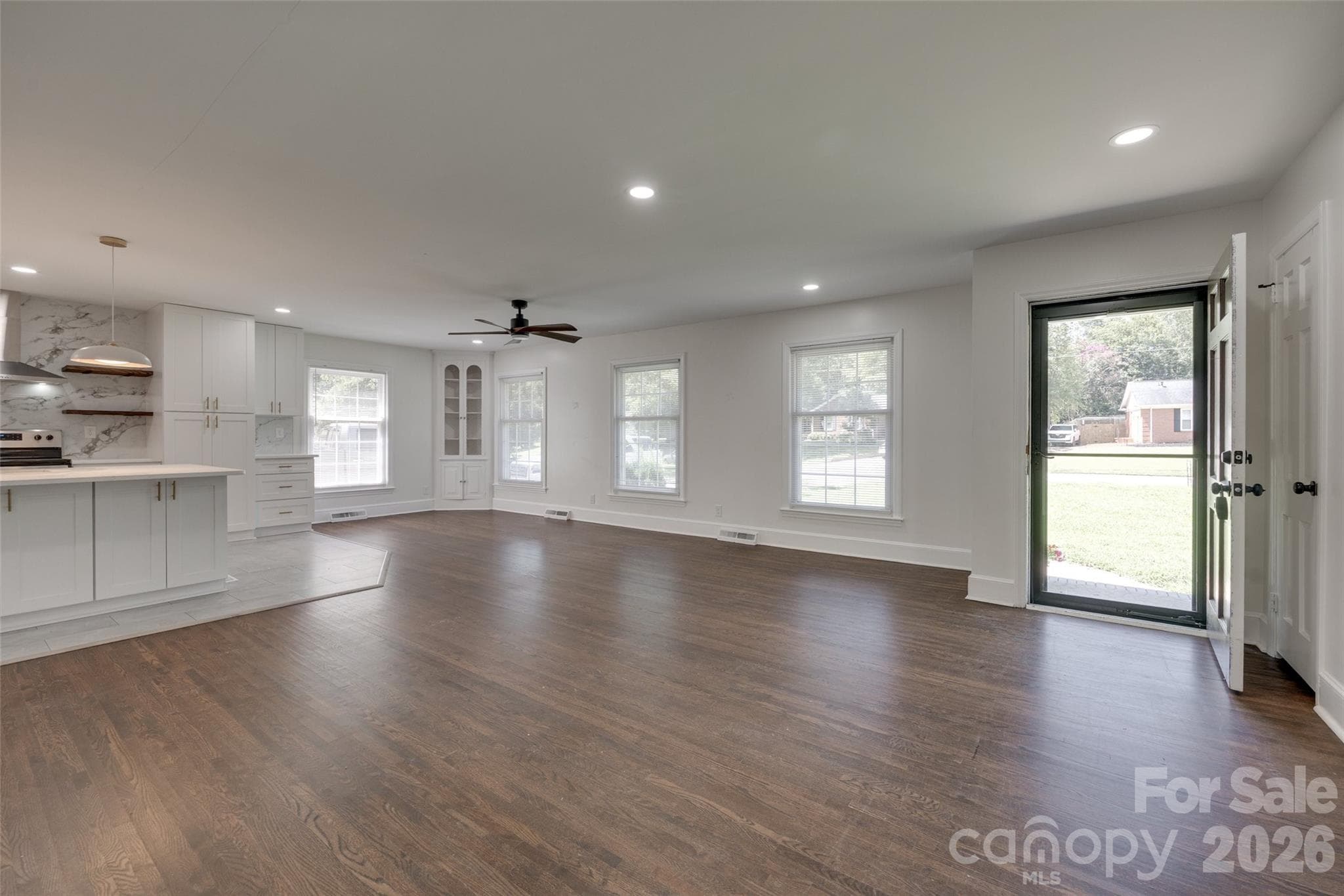 Single Family Residence at Charlotte, photo 6 of 62
