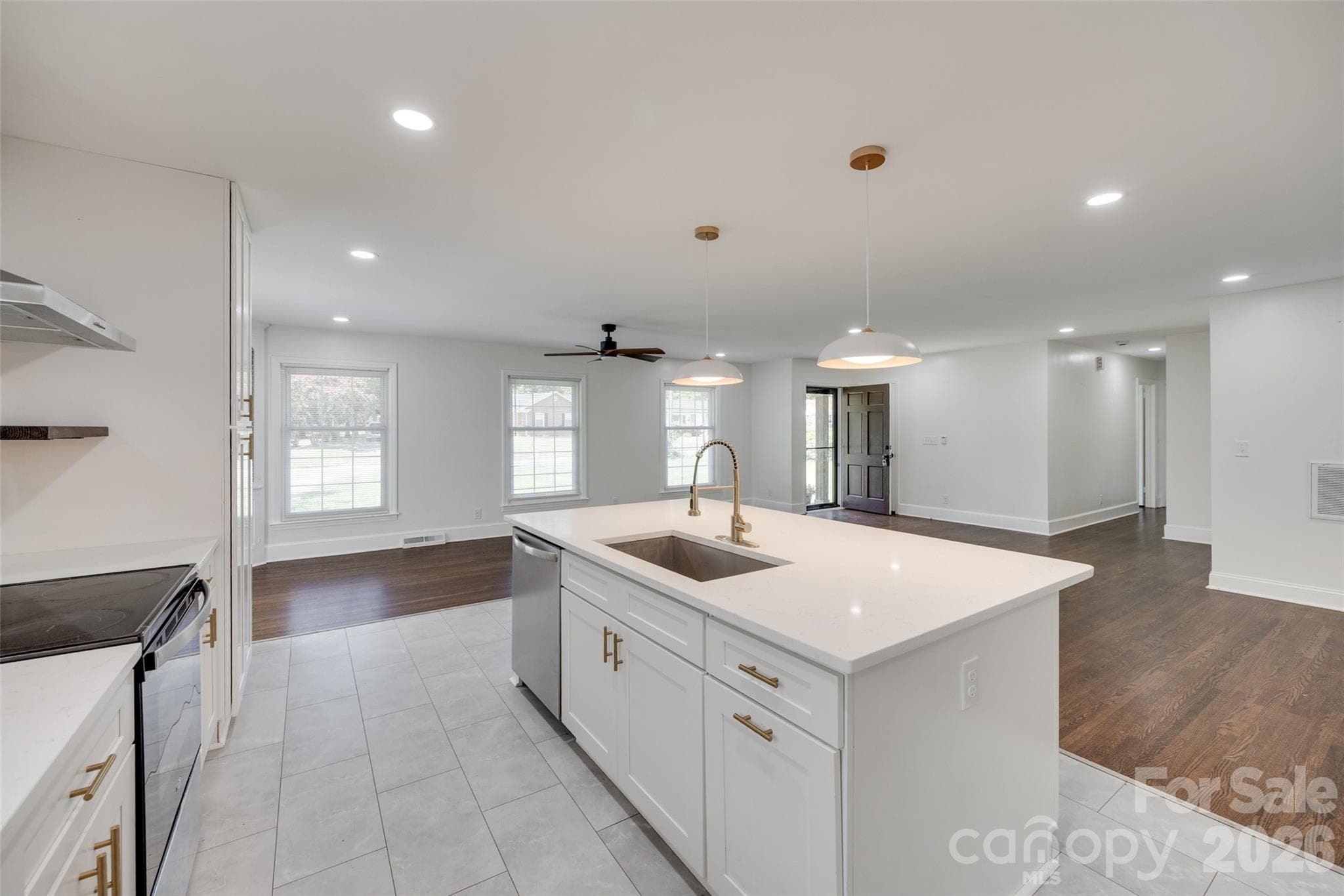 Single Family Residence at Charlotte, photo 34 of 62