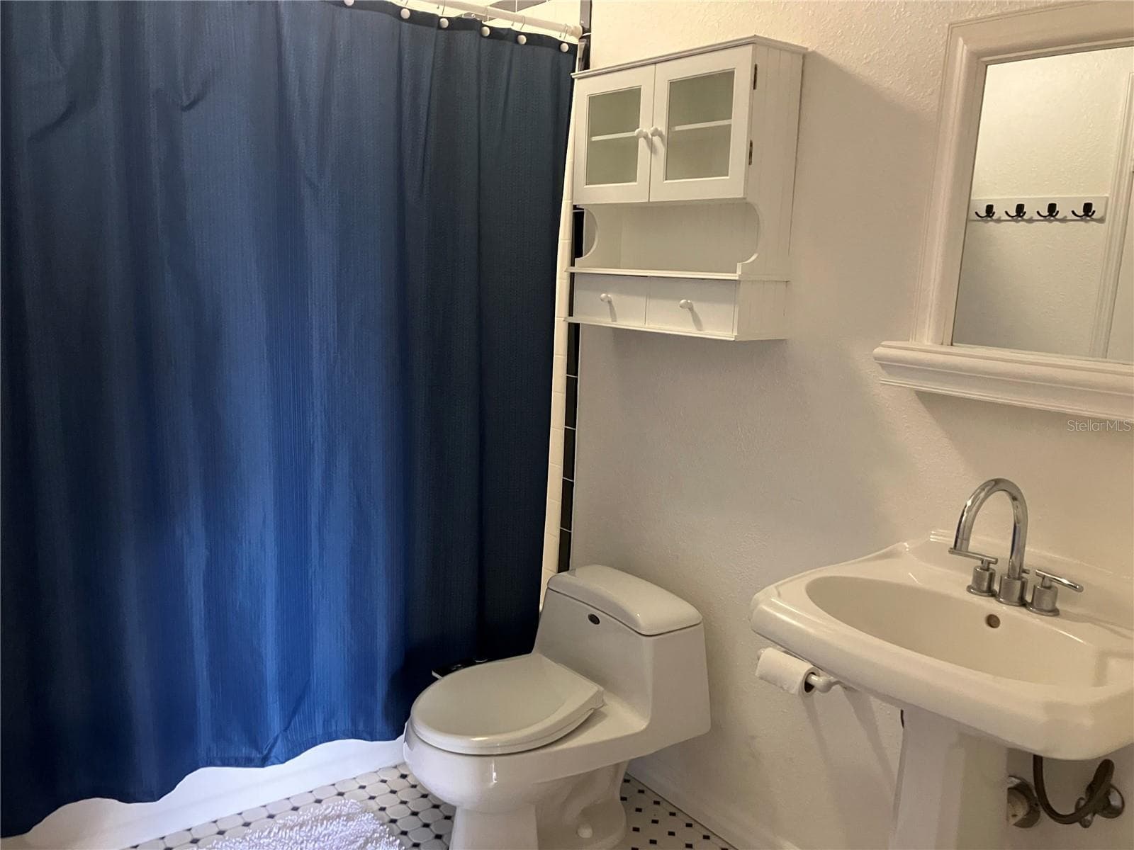 Upstairs Bath - 3440 LAUREL DALE DR, TAMPA