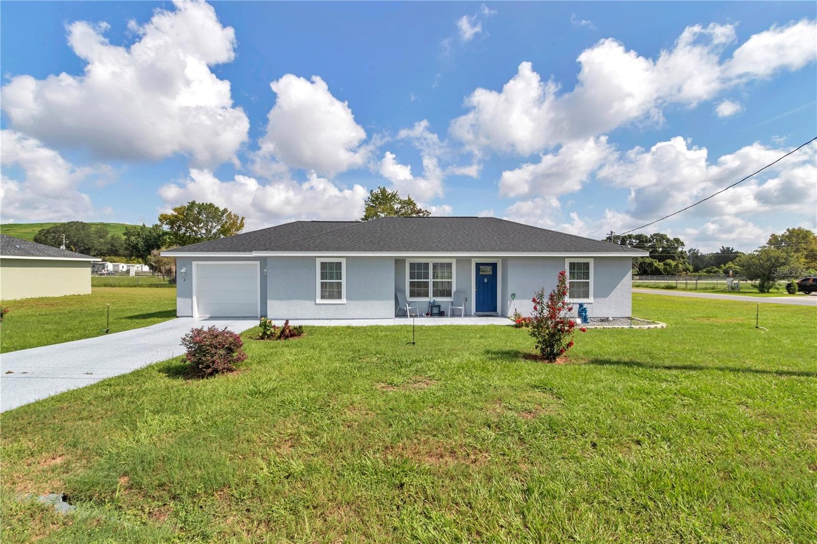 1 LAUREL PASS LN