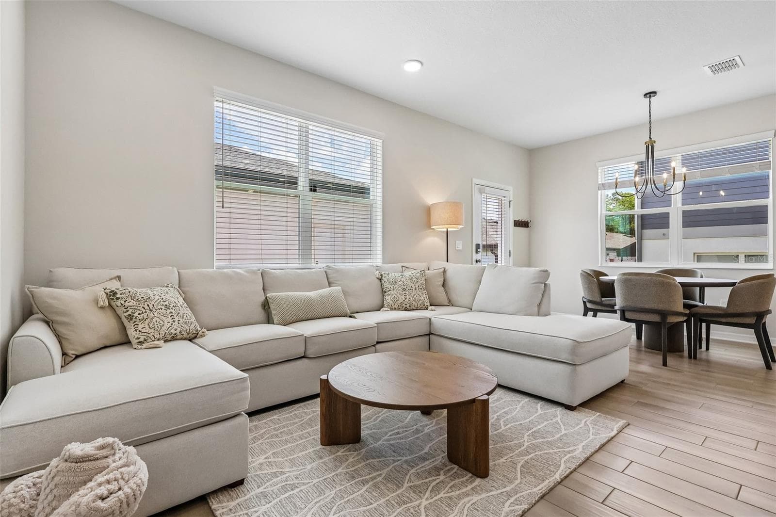Living Room - 15877 TOLLINGTON ALY, WINTER GARDEN