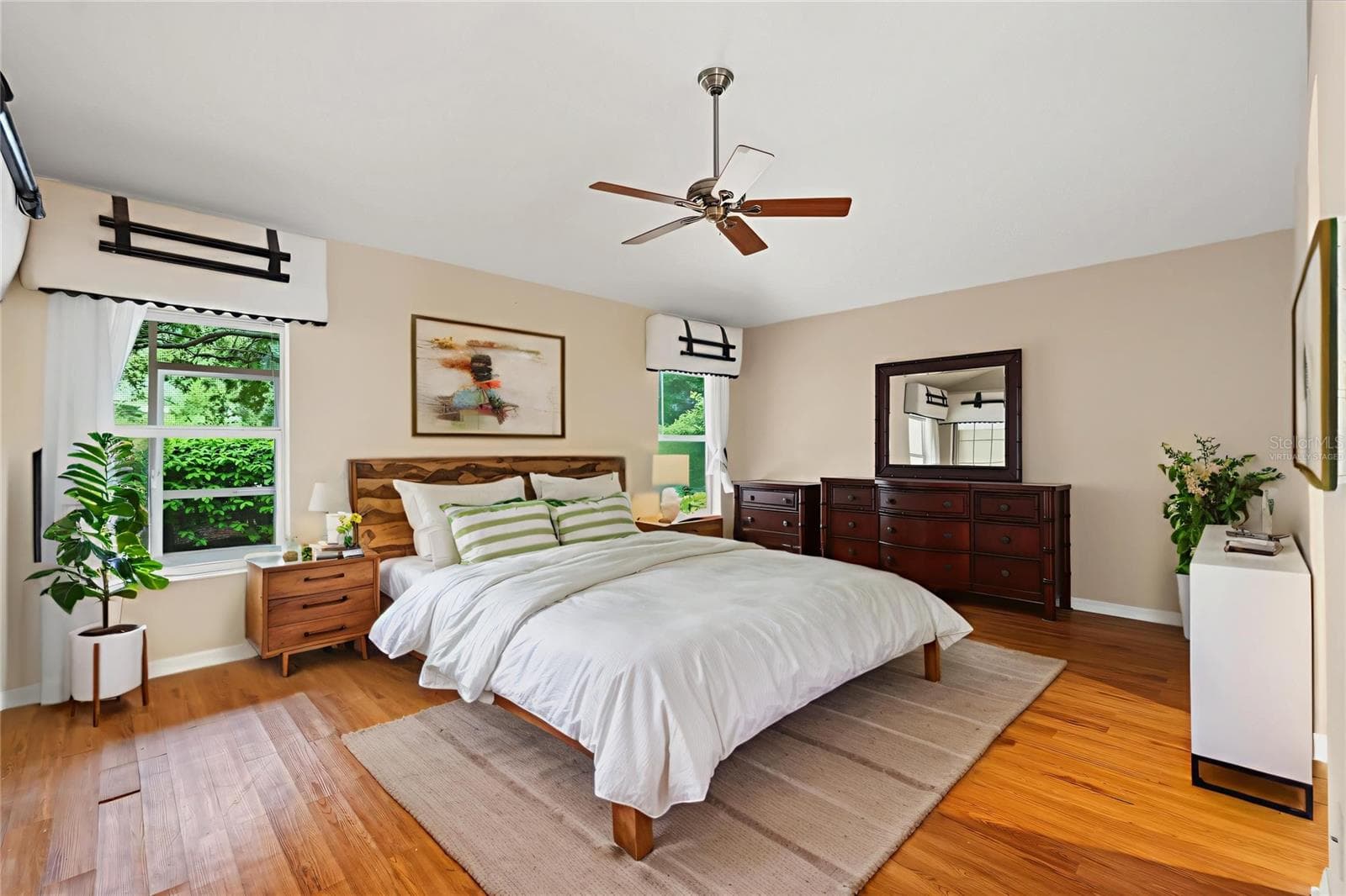 Virtually Staged Master Bedroom - 556 KINGSTON WAY, THE VILLAGES
