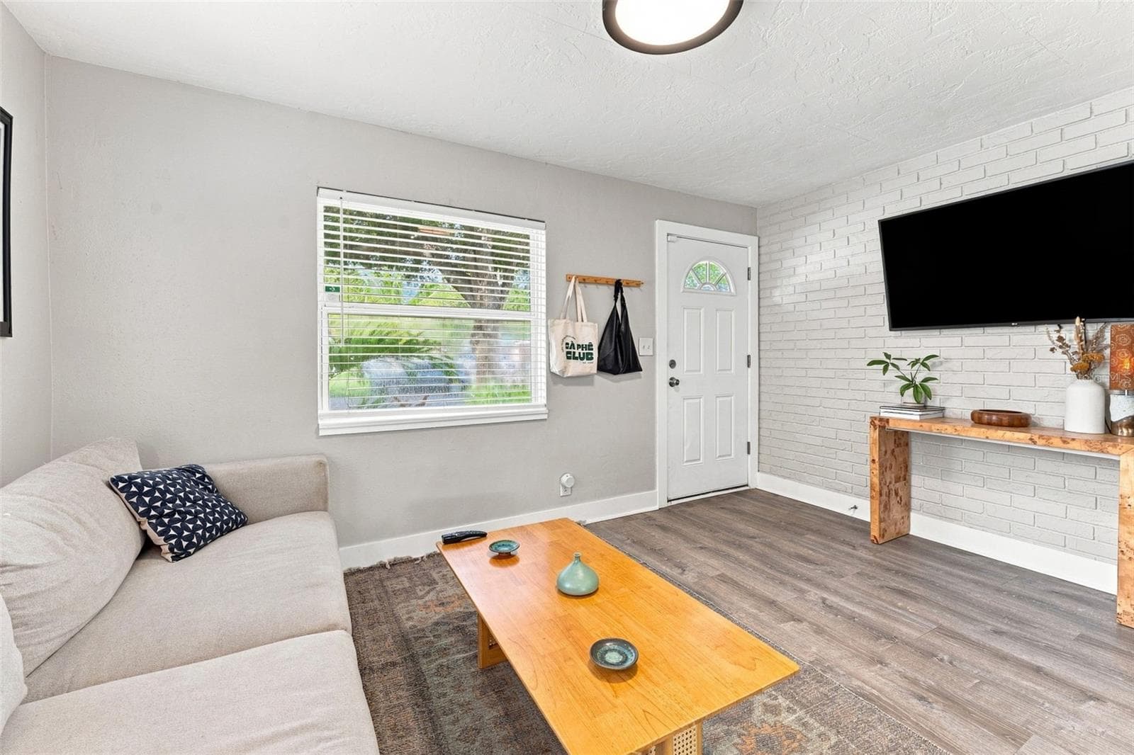 Single Family Residence at 4819 20TH ST N, ST PETERSBURG, photo 6 of 34