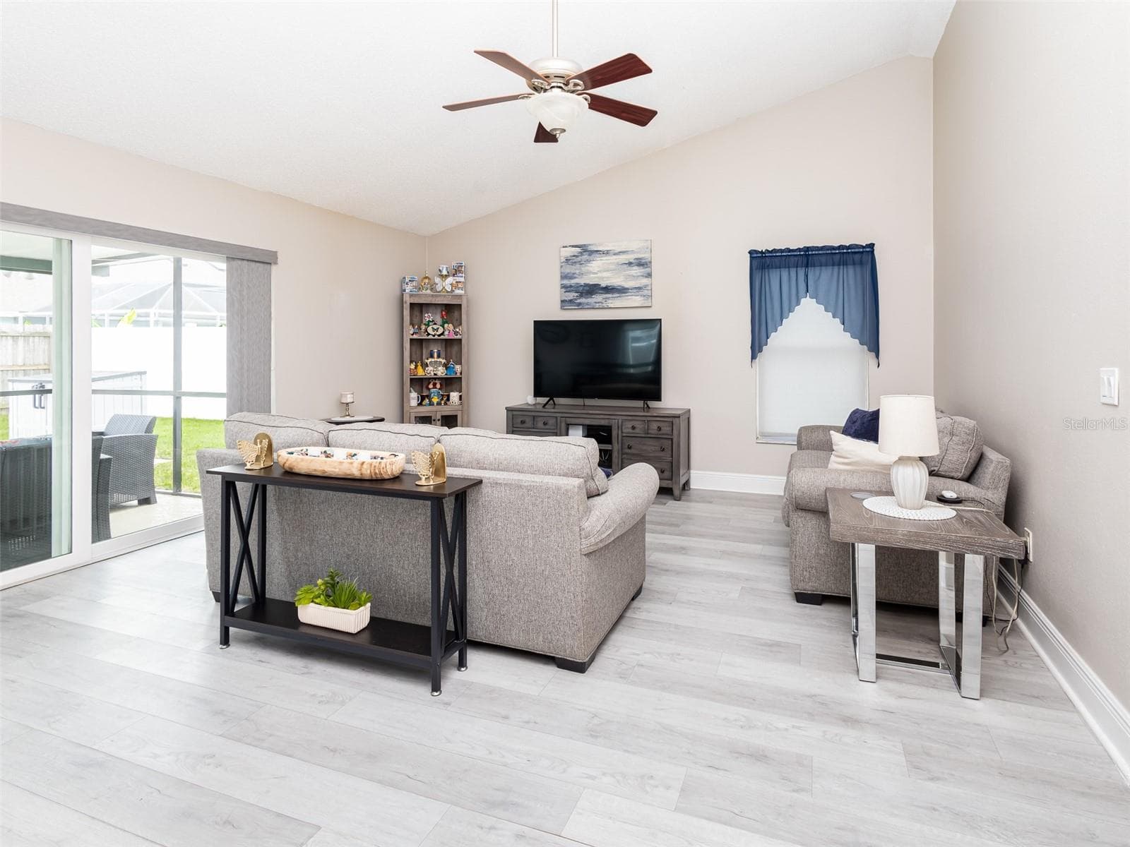 Single Family Residence at 2540 ROLLING BROAK DR, ORLANDO, photo 13 of 54