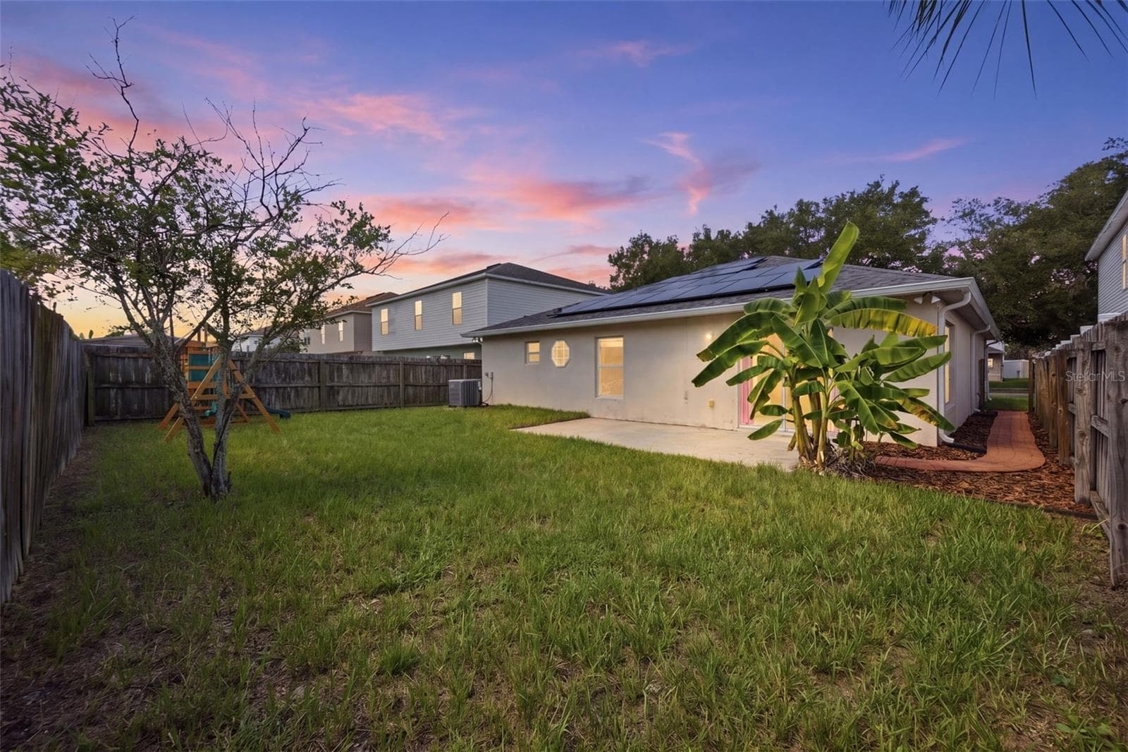 HUGE Backyard! - 10412 FLY FISHING ST, RIVERVIEW