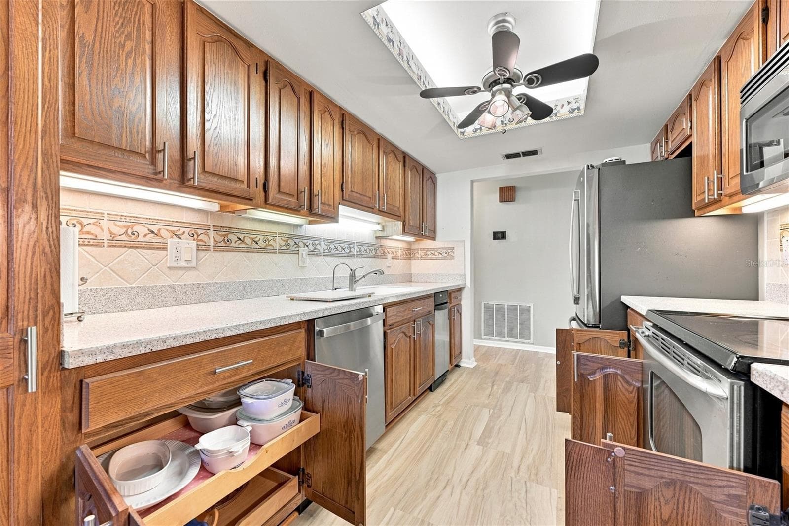 Condominium at 1618 LAYTON CT, SUN CITY CENTER, photo 10 of 48