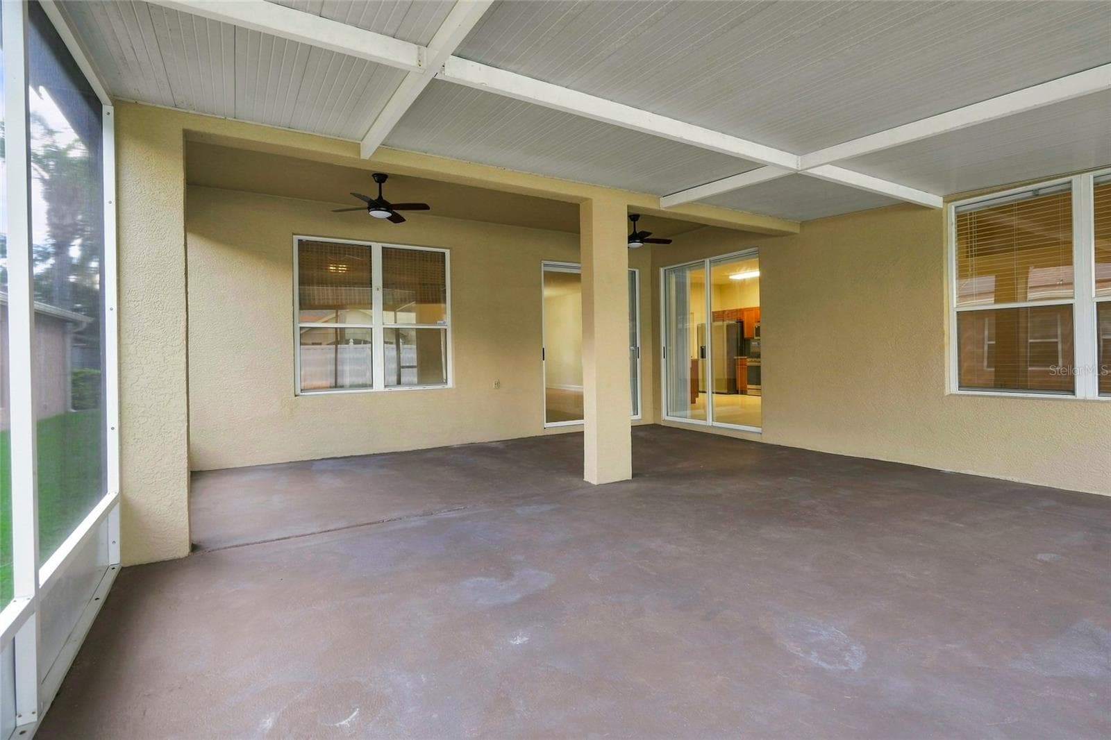 Lanai - 30501 IVERSON DR, WESLEY CHAPEL