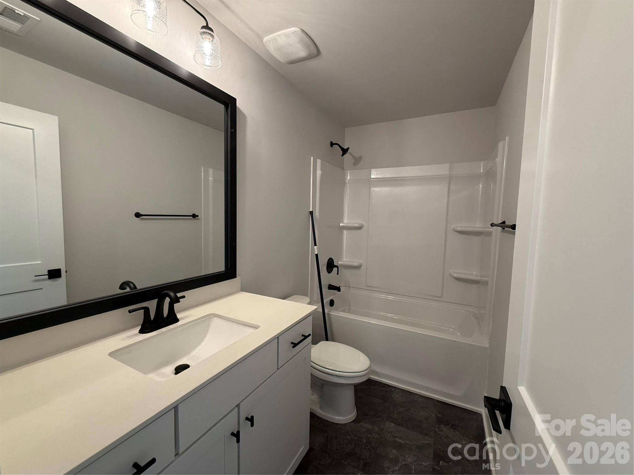 Hall bathroom on second level - 158 Kerr Walk Drive, Statesville