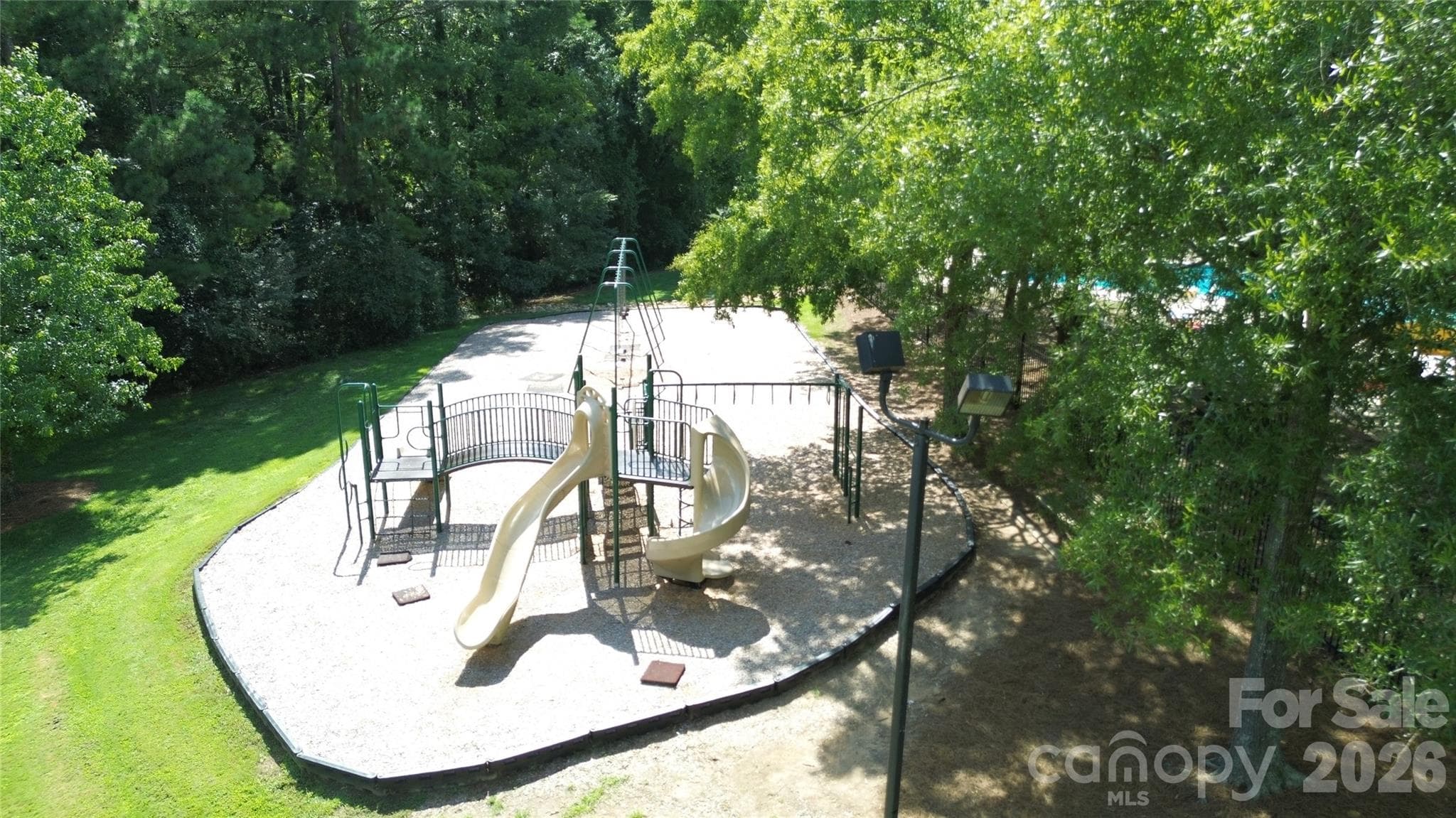 Single Family Residence at 4002 Trehurst Court, Charlotte, photo 37 of 40