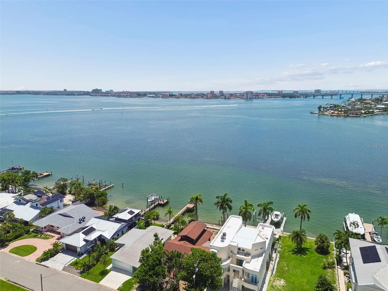 Single Family Residence at 720 BOCA CIEGA ISLE DR, ST PETE BEACH, photo 5 of 23