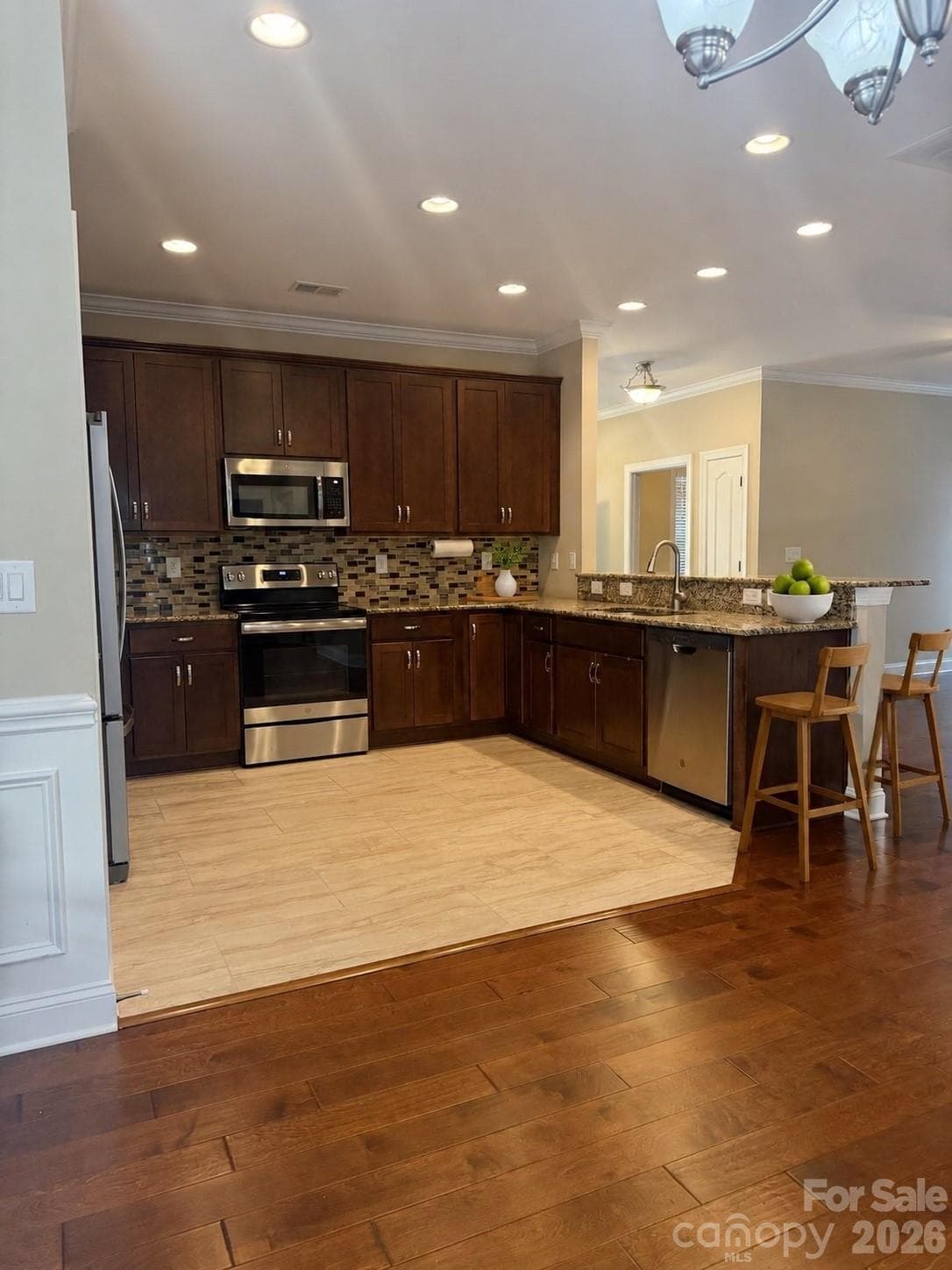 Single Family Residence at 11607 Meetinghouse Drive, Cornelius, photo 4 of 9