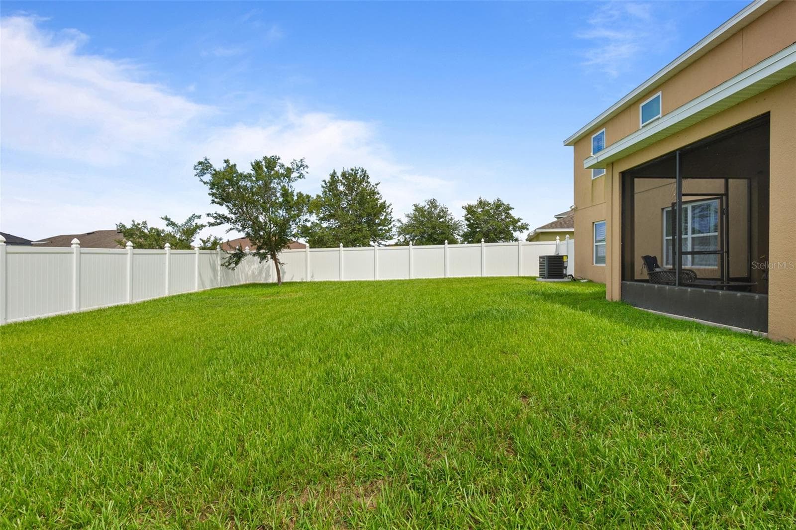 Single Family Residence at 301 SPARROW HAWK DR, GROVELAND, photo 73 of 87