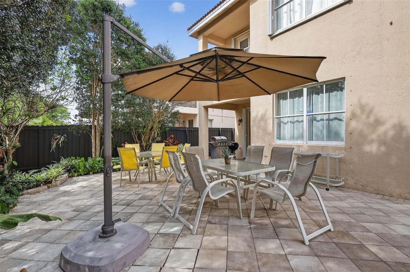 PATIO - 15144 SW 20TH ST, MIAMI