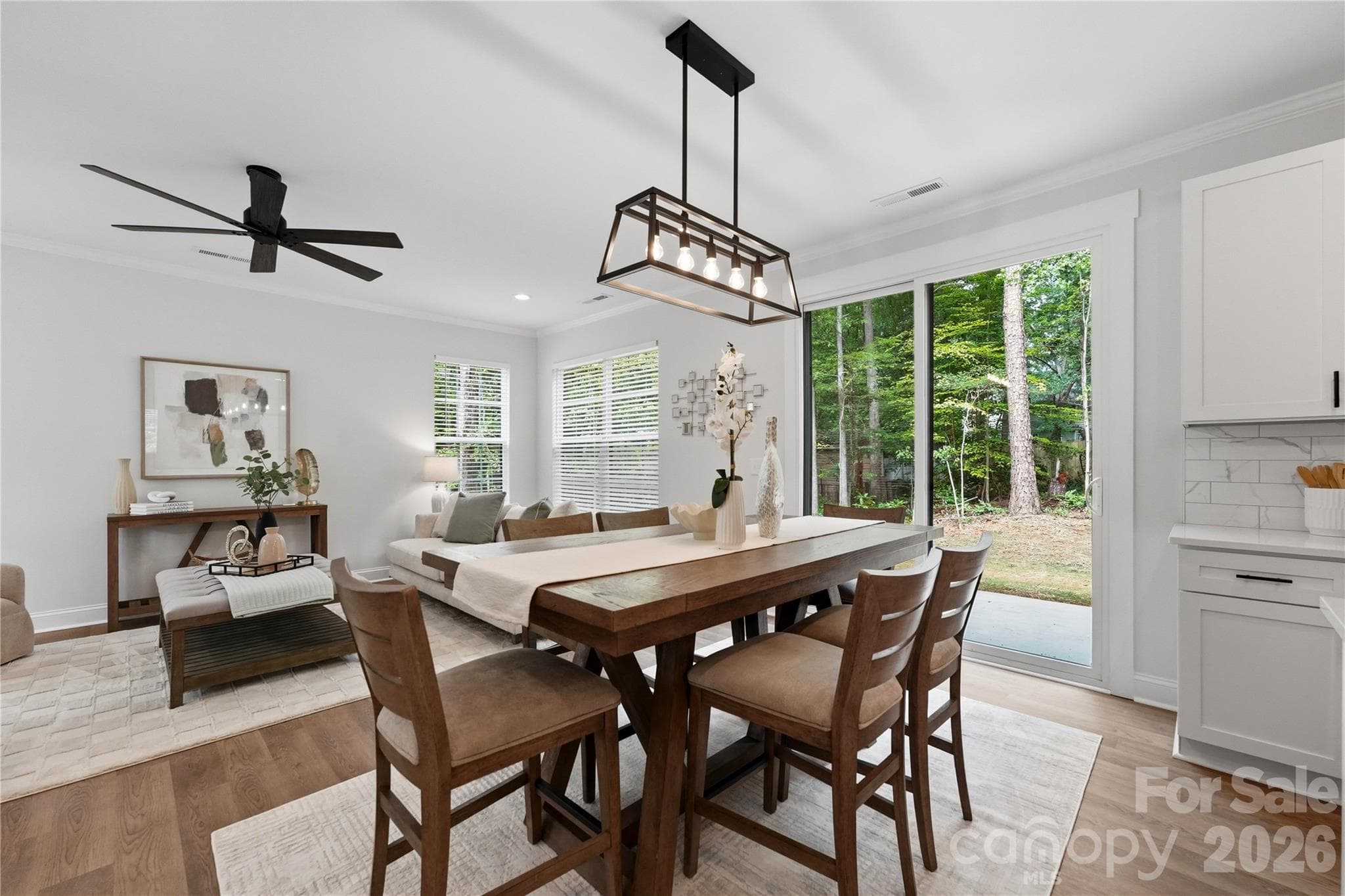 Single Family Residence at 14133 Woodhurst Lane, Mint Hill, photo 9 of 41