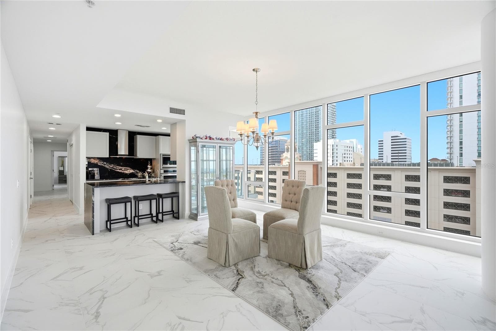 Condominium at 175 1ST ST S #1008, ST PETERSBURG, photo 12 of 37