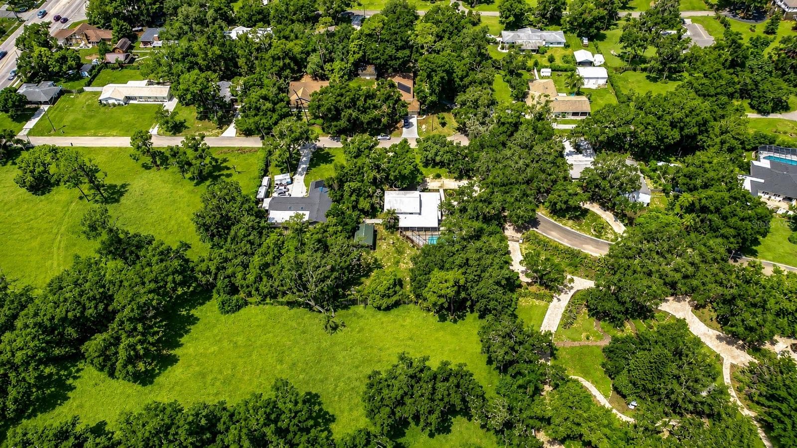 Conveniently located in the heart of Brandon near shopping, dining, schools, and everyday conveniences - 901 WOODVIEW DR, BRANDON