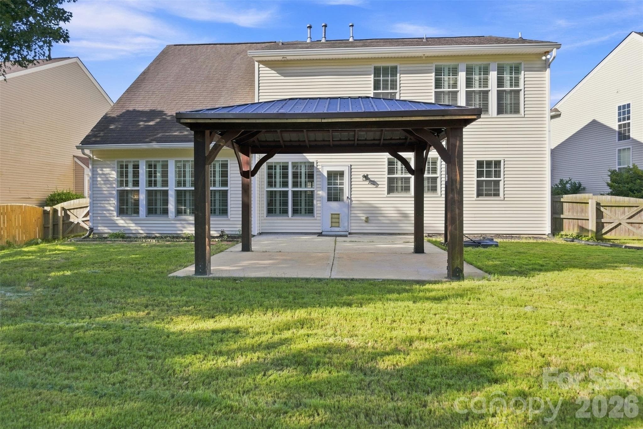 Single Family Residence at 7819 Lamington Drive, Fort Mill, photo 32 of 37