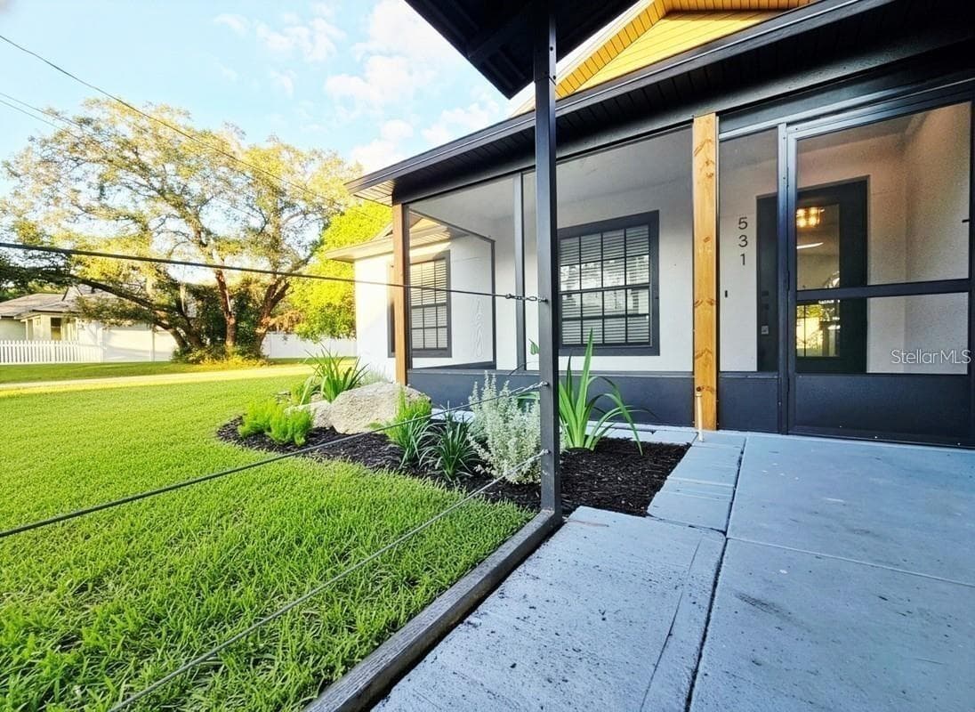 Single Family Residence at 531 1ST AVE, ALTAMONTE SPRINGS, photo 4 of 35