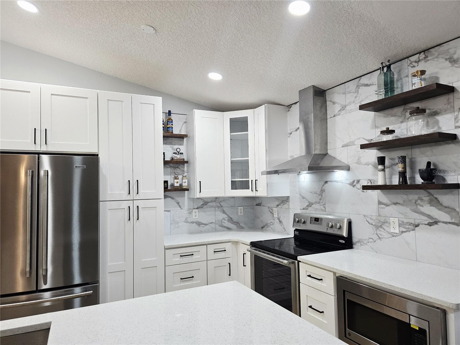 Single Family Residence at 531 1ST AVE, ALTAMONTE SPRINGS, photo 11 of 35