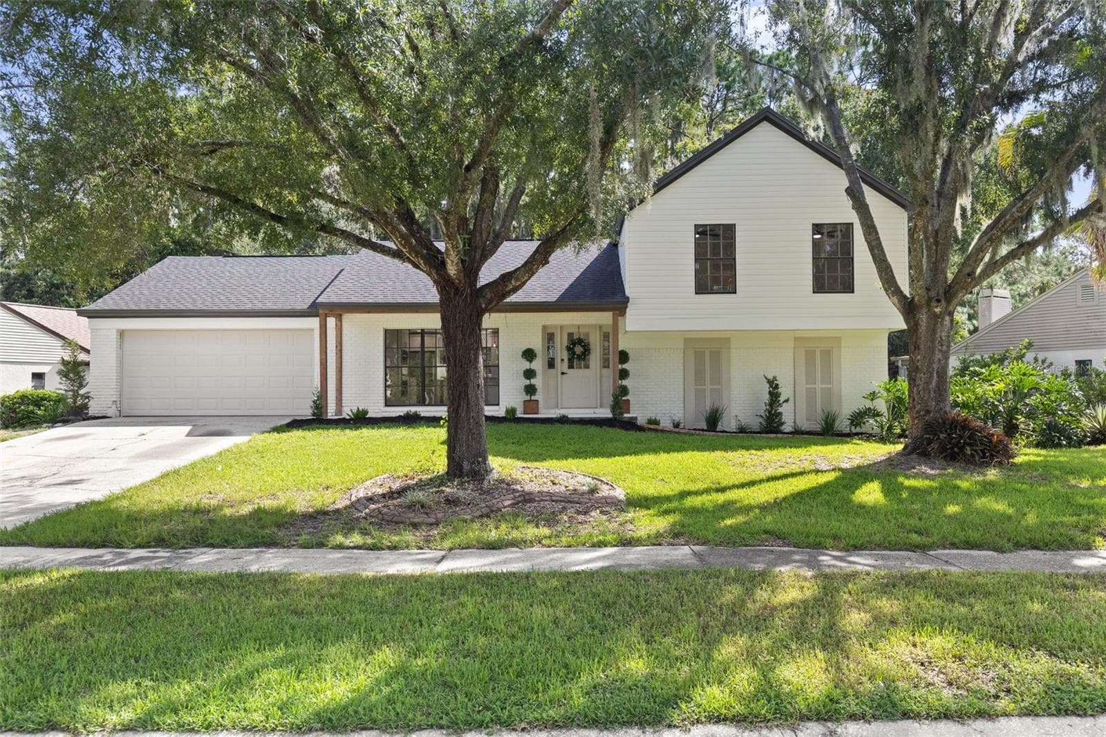 Single Family Residence at 3720 MURRAY DALE DR, VALRICO, photo 2 of 68