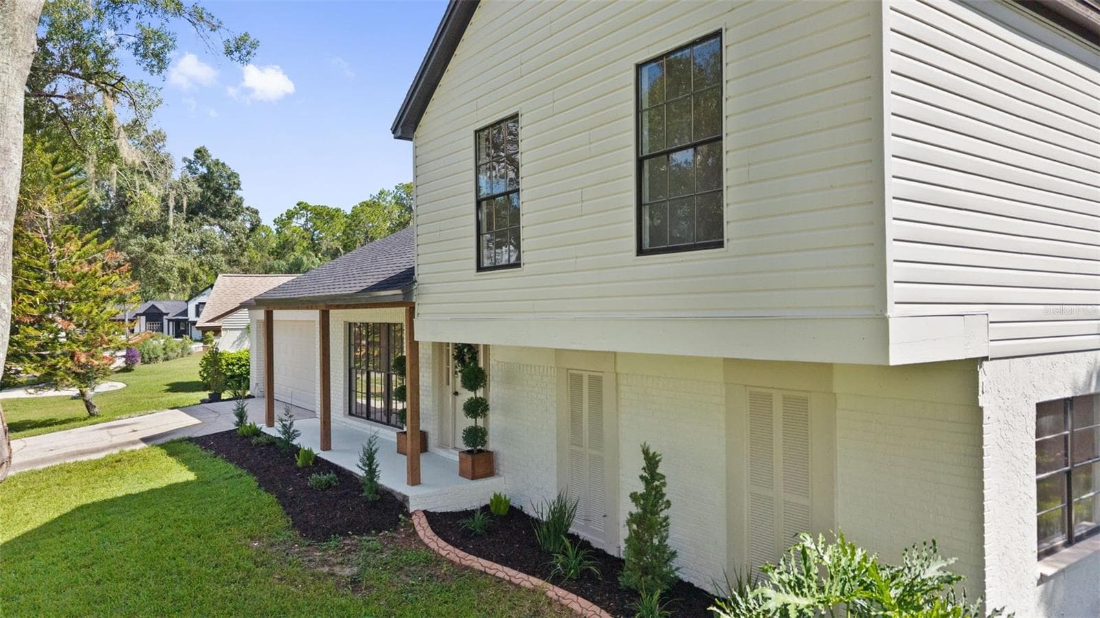 Single Family Residence at 3720 MURRAY DALE DR, VALRICO, photo 8 of 68
