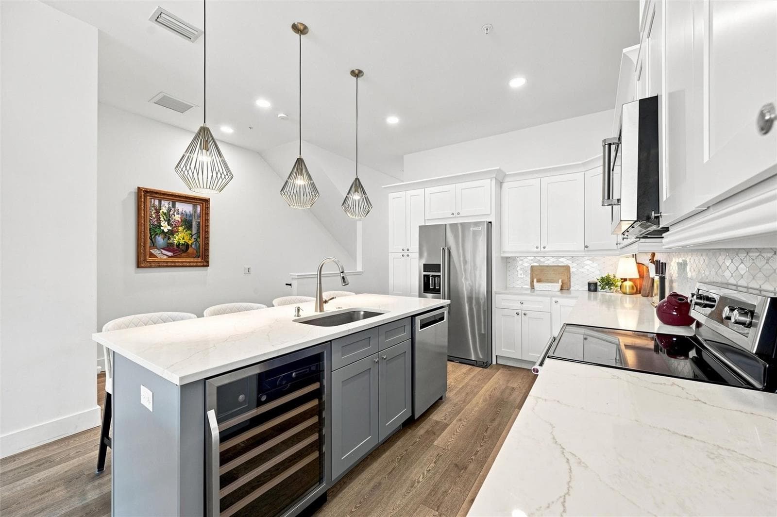 Townhouse at 11797 1ST ST E, TREASURE ISLAND, photo 13 of 77